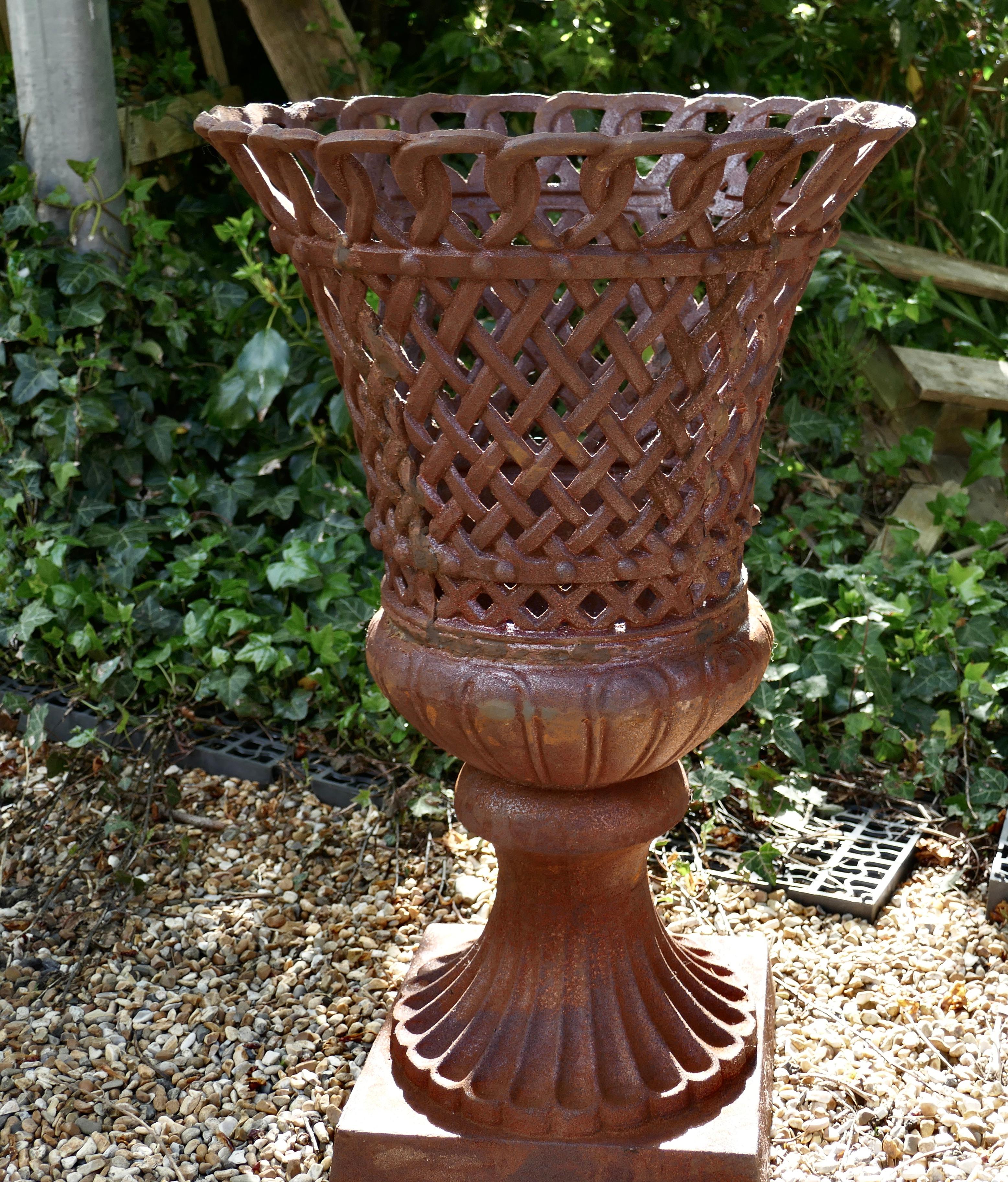 Unusual Pair of Lattice Work Cast Iron Garden Urns In Good Condition In Godshill, Isle of Wight