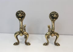 Paire inhabituelle de chenets en bronze en forme de lions:: français:: vers 1900