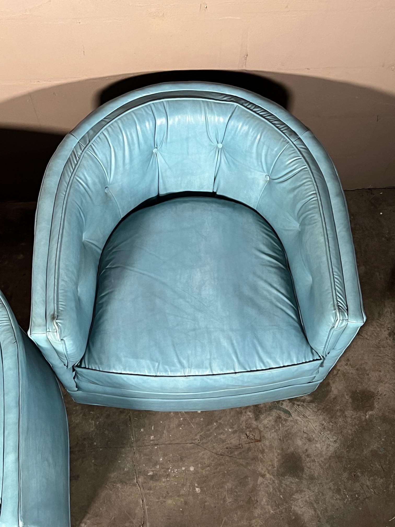 Unusual Pair of Swivel Barrel Chairs In Good Condition In St.Petersburg, FL