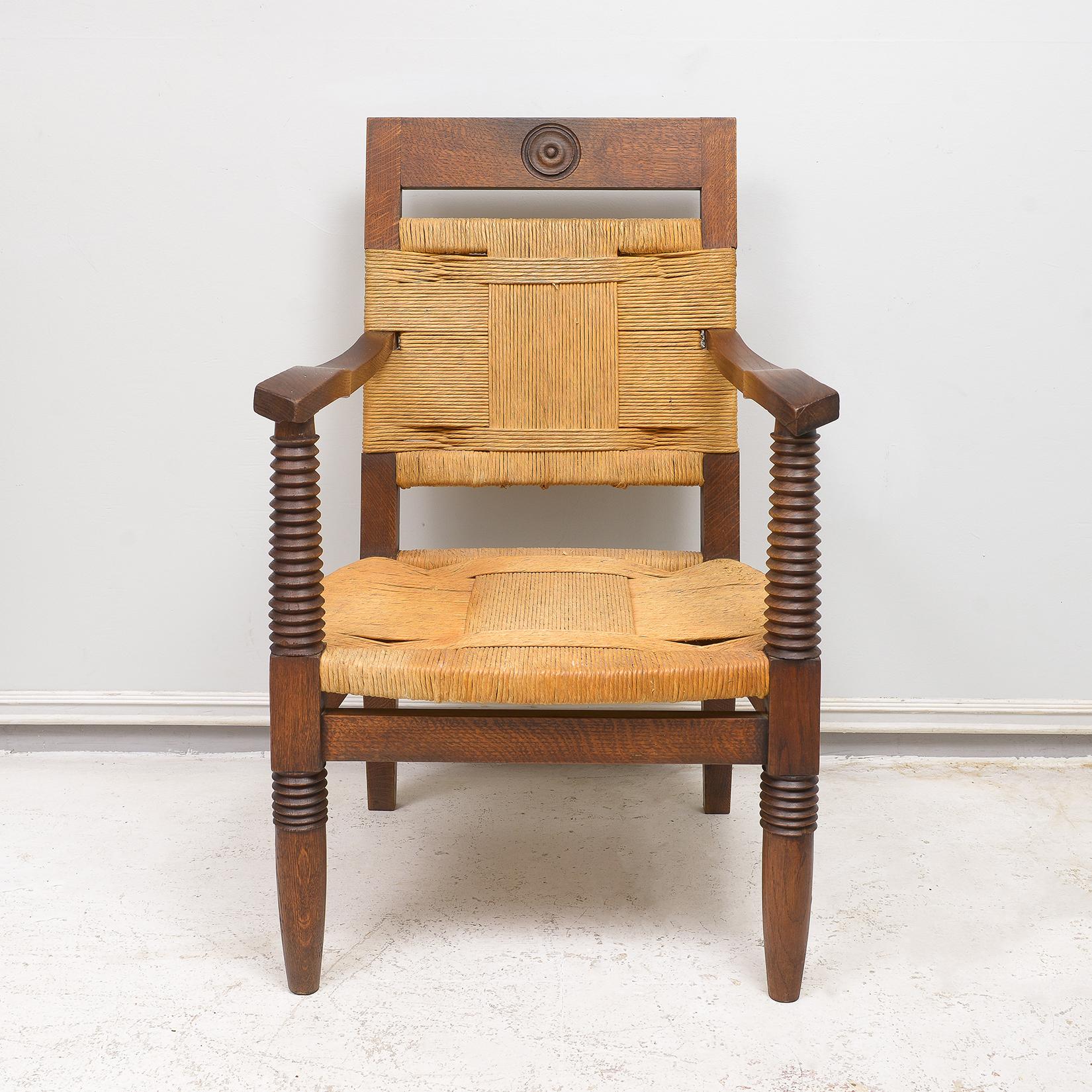 Ungewöhnliche Paar Vintage Französisch Oak Rushed Lounge Stühle (Moderne) im Angebot