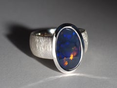Unusual Patterned Dark Australien Opal SIlver Ring 3.6ct
