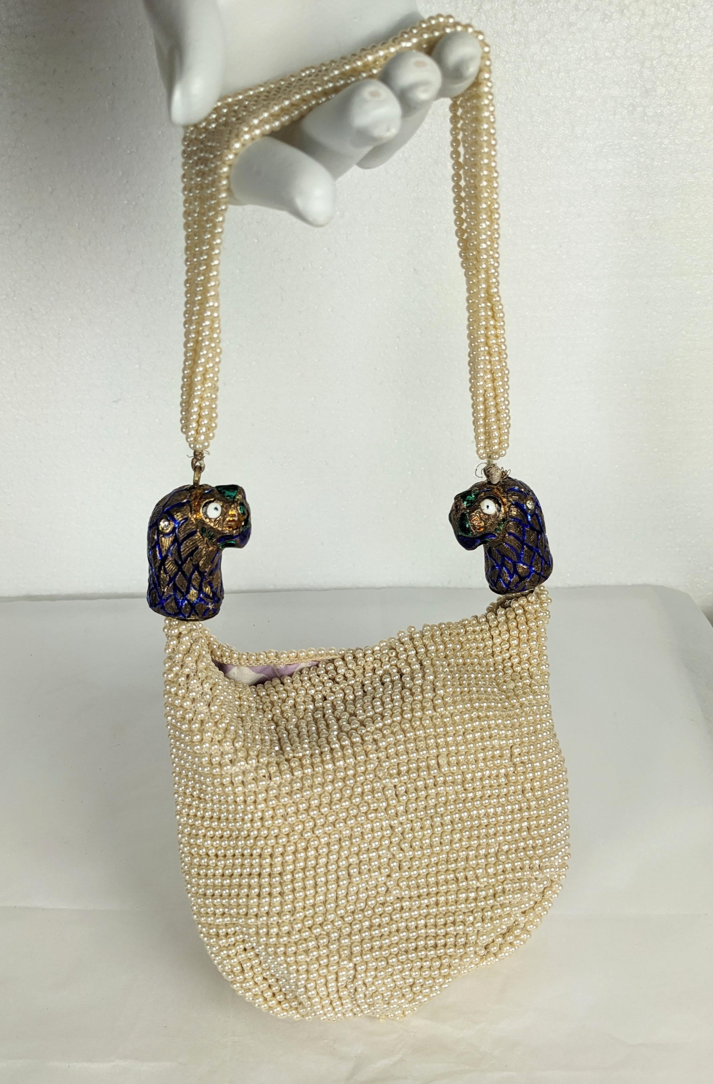 Beige Insolita borsa con perle in vendita
