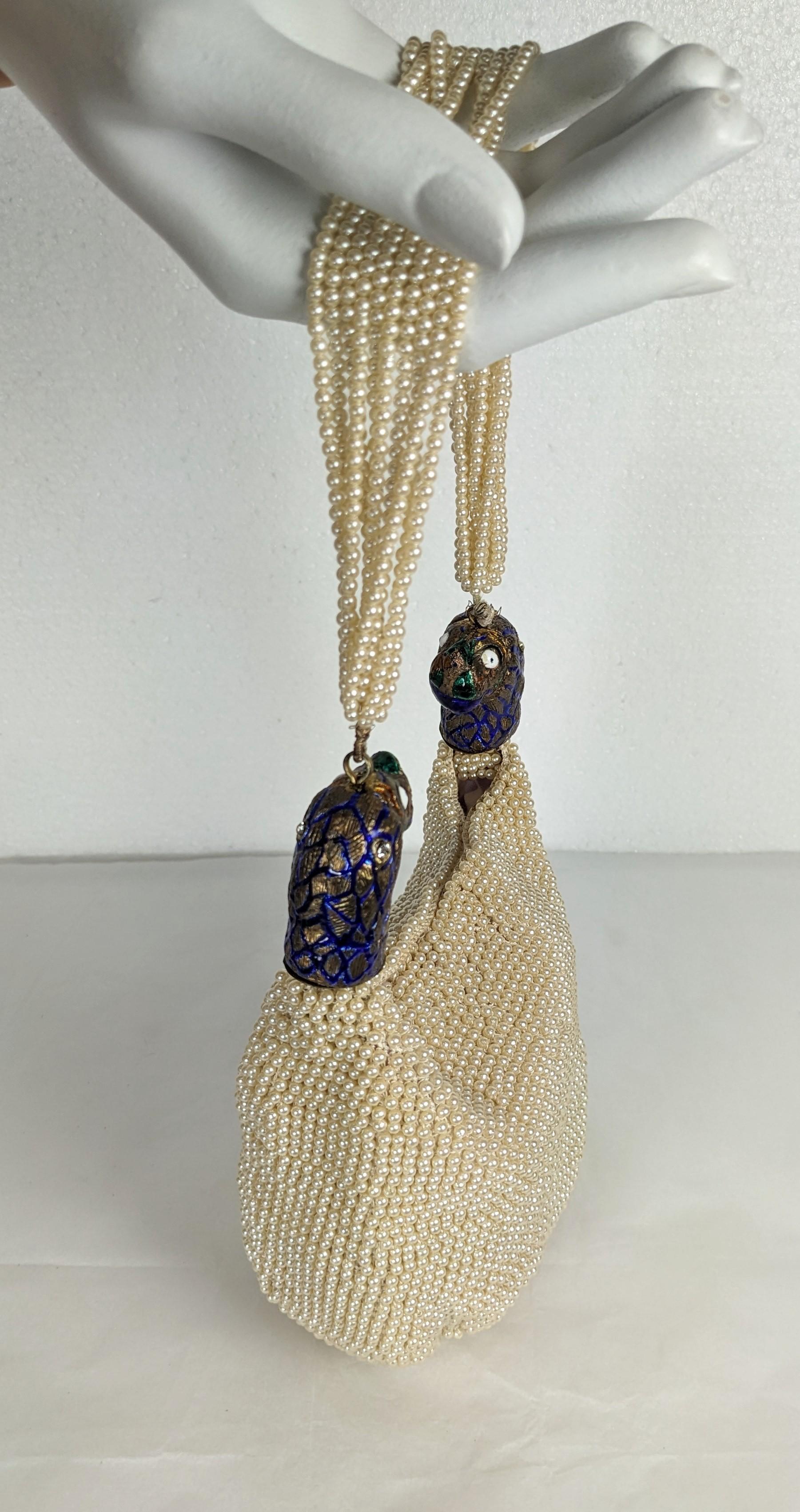 Insolita borsa con perle In condizioni buone in vendita a New York, NY