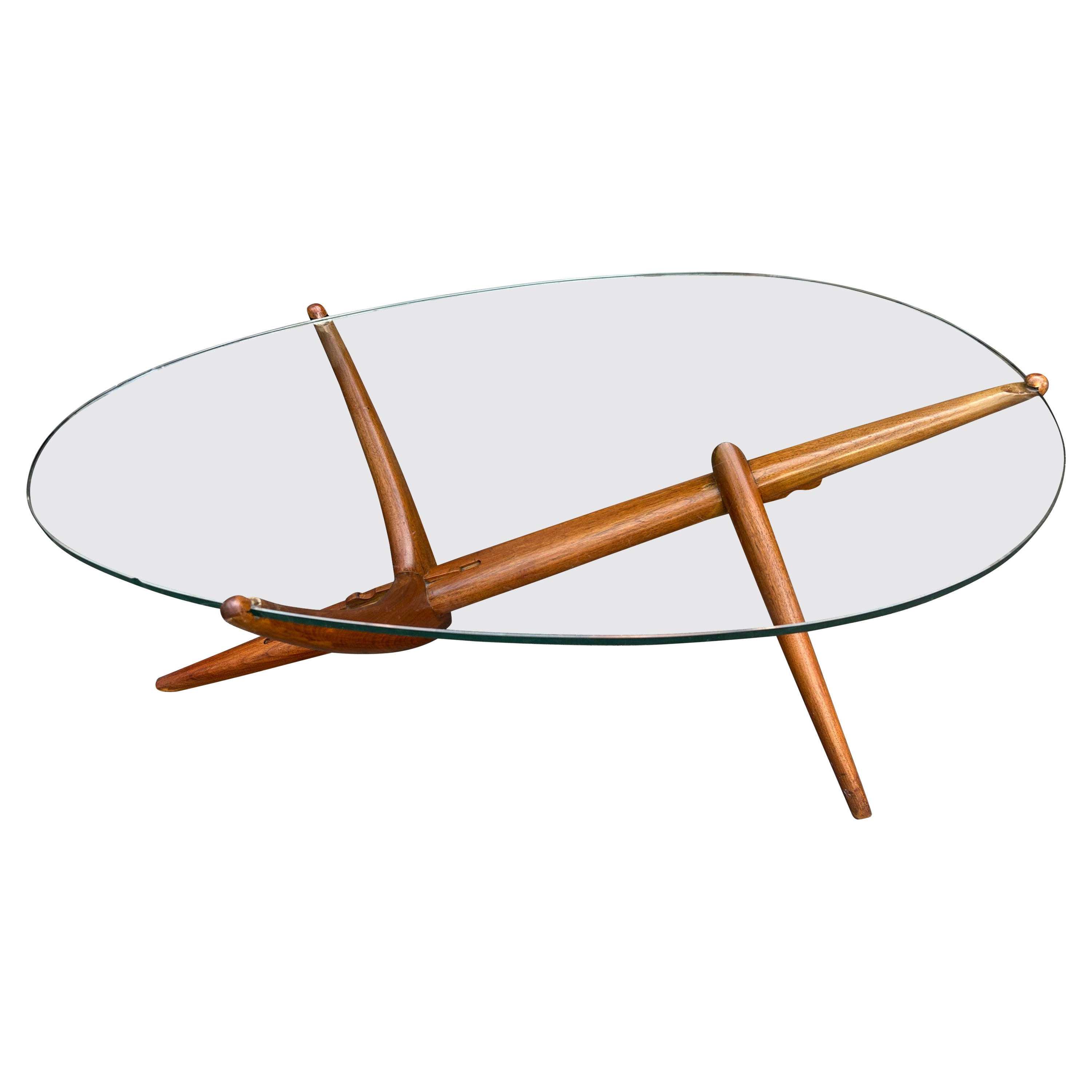 Mesa baja escultórica de nogal estilo Pierluigi Giordani inusual Mediados de siglo
