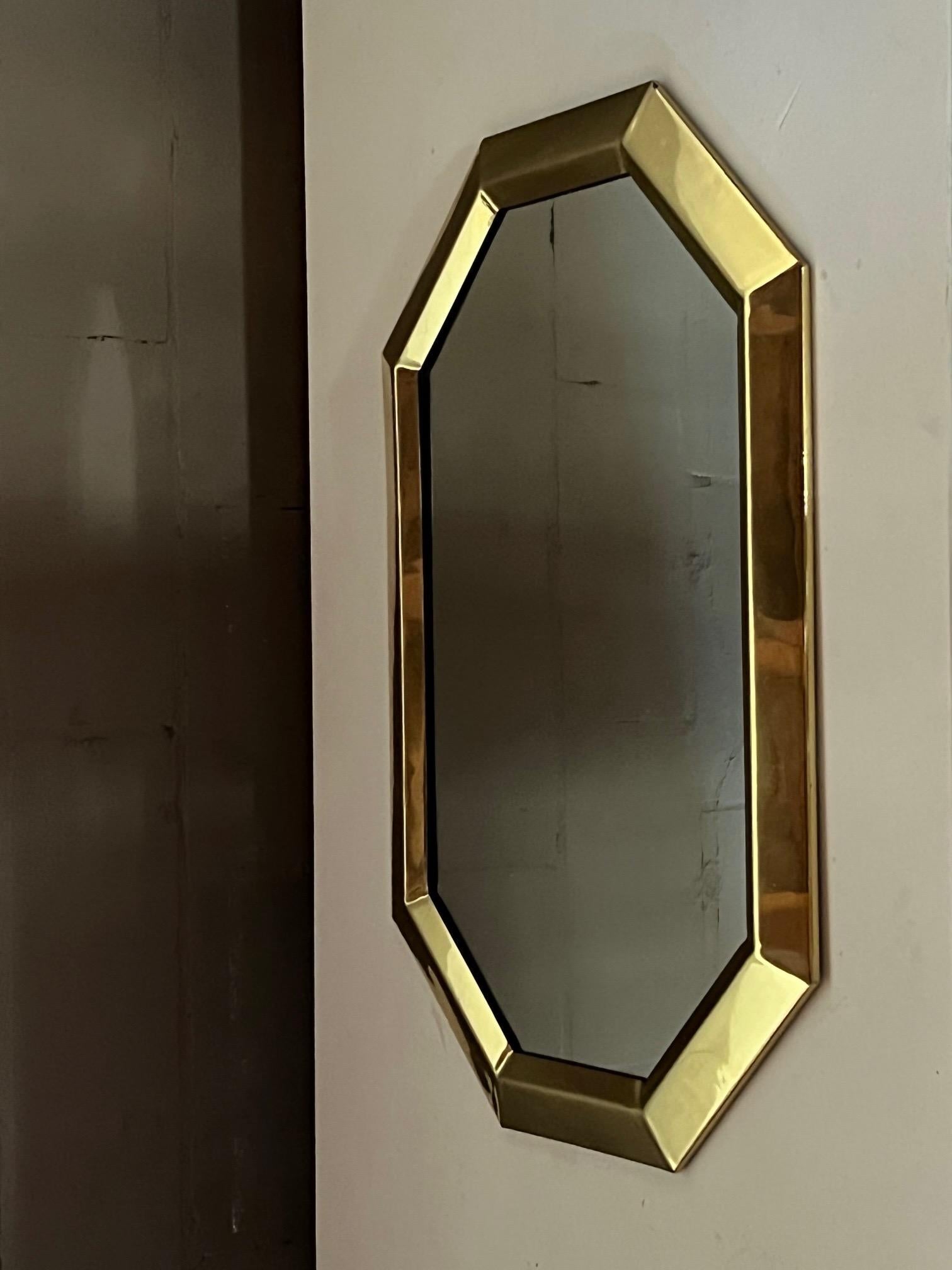 Unusual Polished Brass Octagon Mirror ca' 1970's In Good Condition For Sale In St.Petersburg, FL