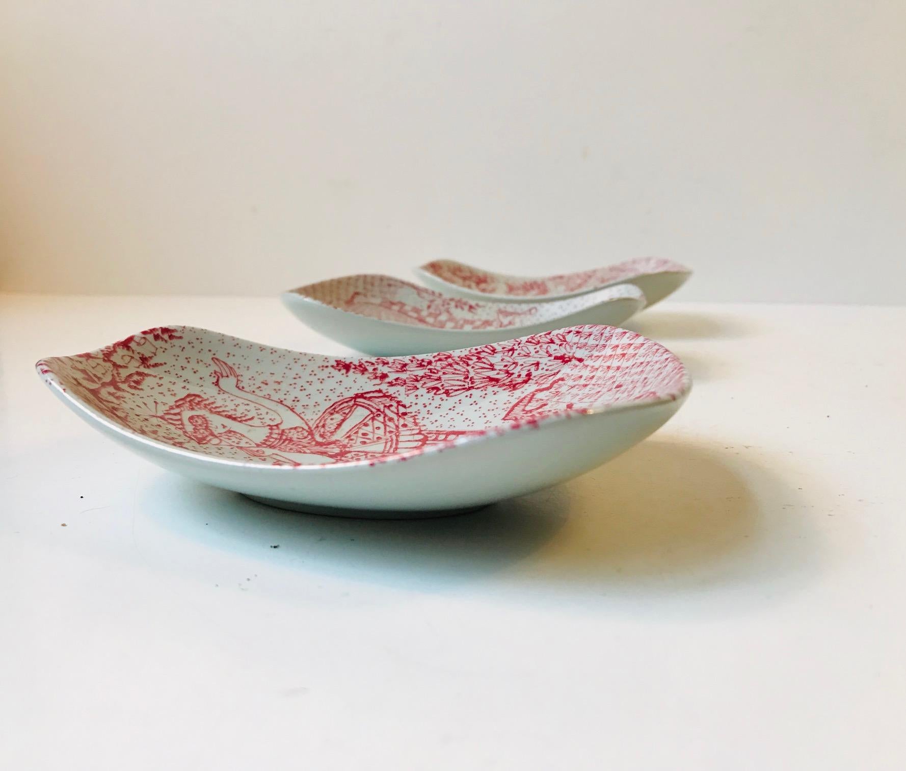 Mid-Century Modern Unusual Pottery Bowls by Bjorn Wiinblad for Nymølle, 1970s, Set of 3 For Sale