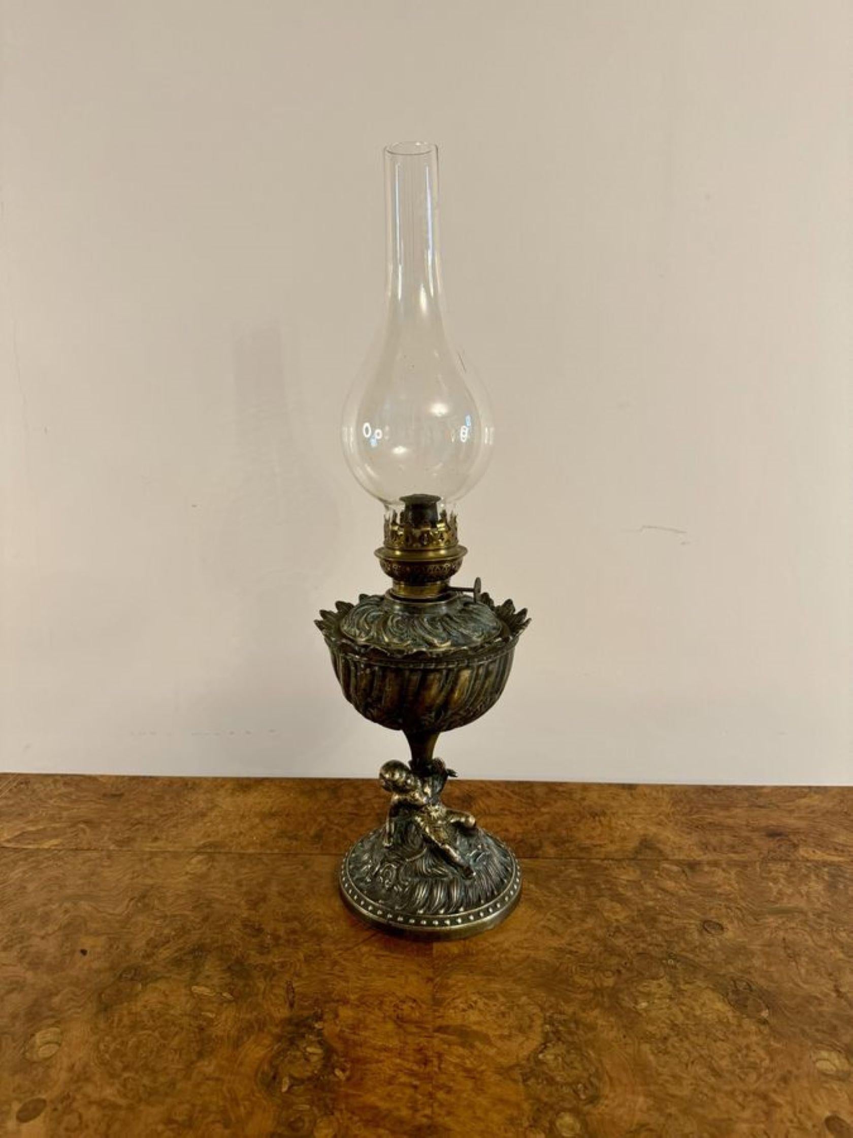 Unusual quality antique Victorian oil lamp For Sale 2
