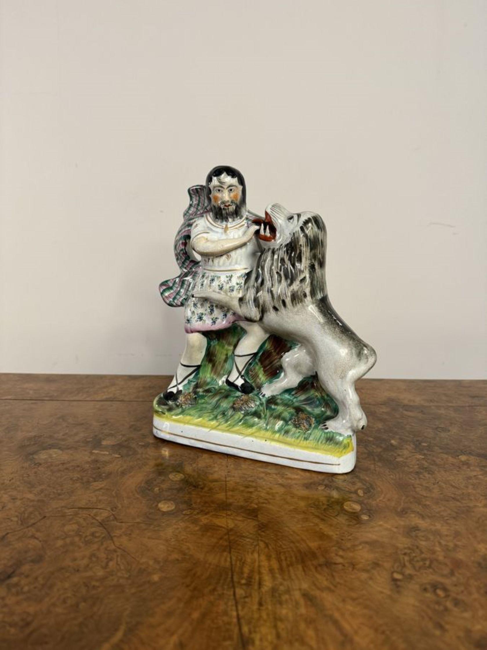 Unusual quality antique Victorian Samson and the lion Staffordshire figure In Good Condition For Sale In Ipswich, GB