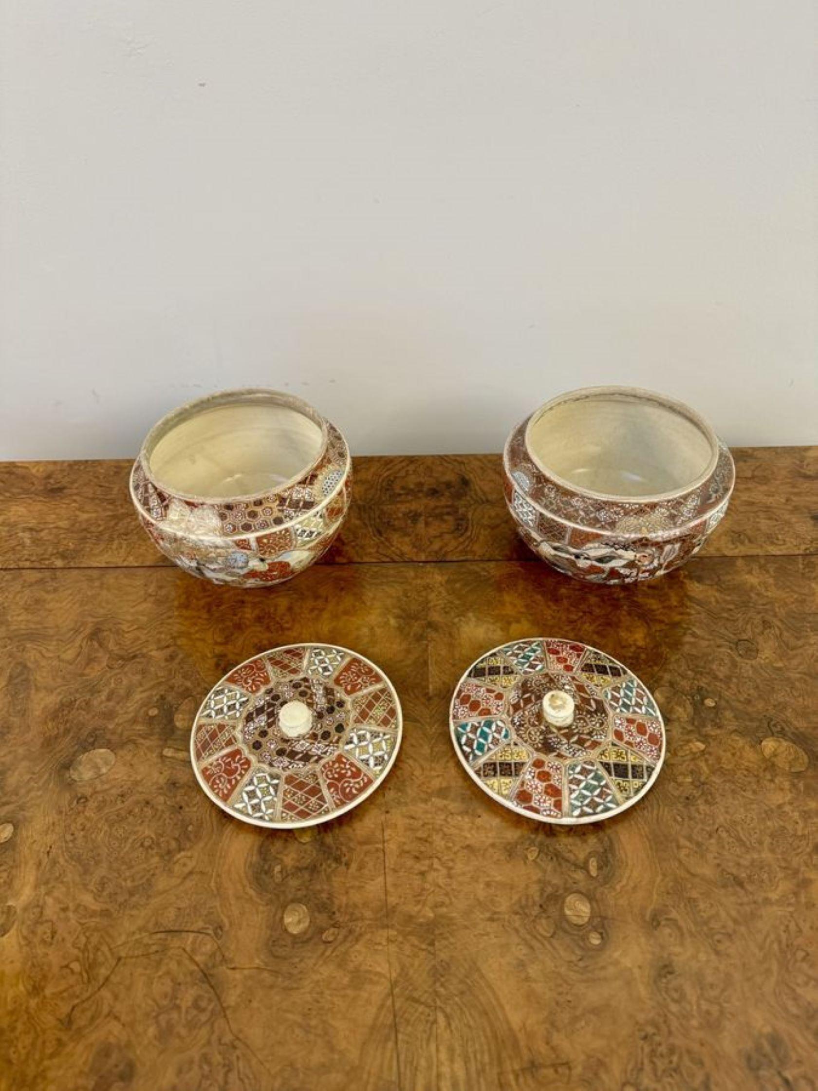 Unusual quality pair of antique Japanese Satsuma lidded jars For Sale 1