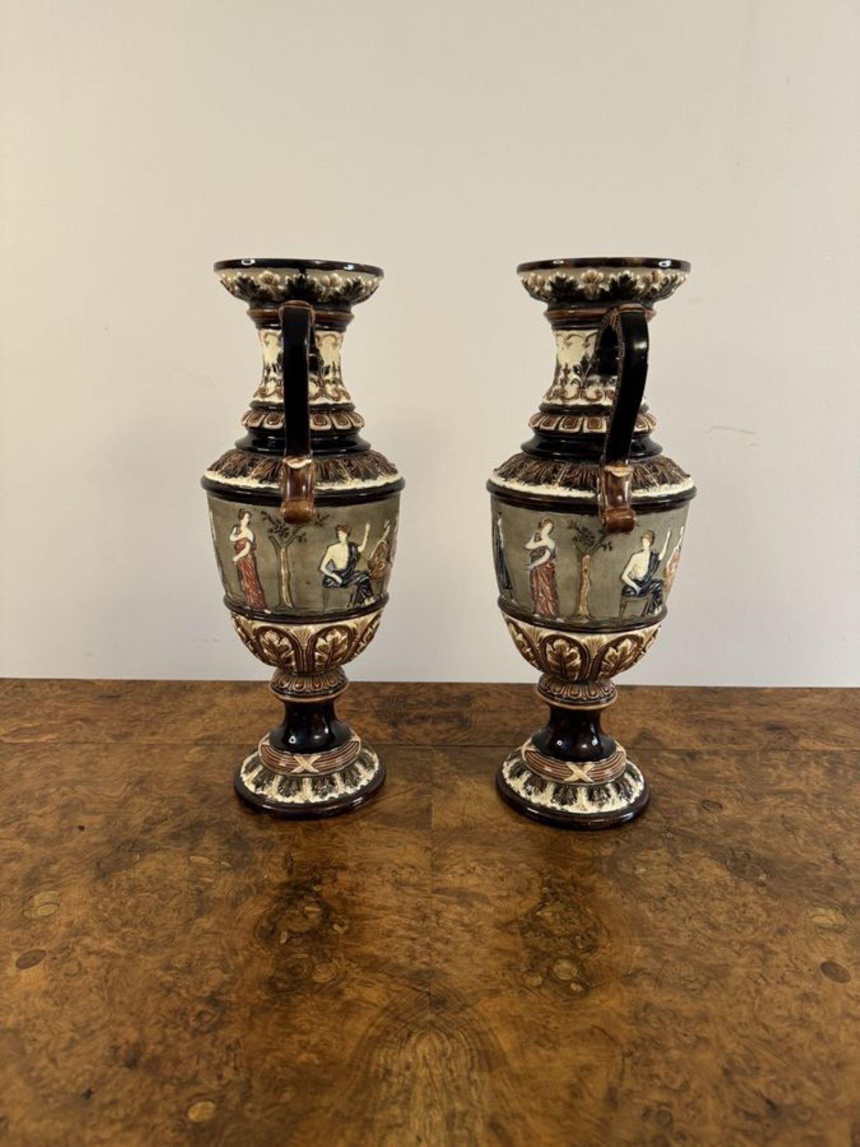 Unusual quality pair of antique Victorian vases In Good Condition For Sale In Ipswich, GB
