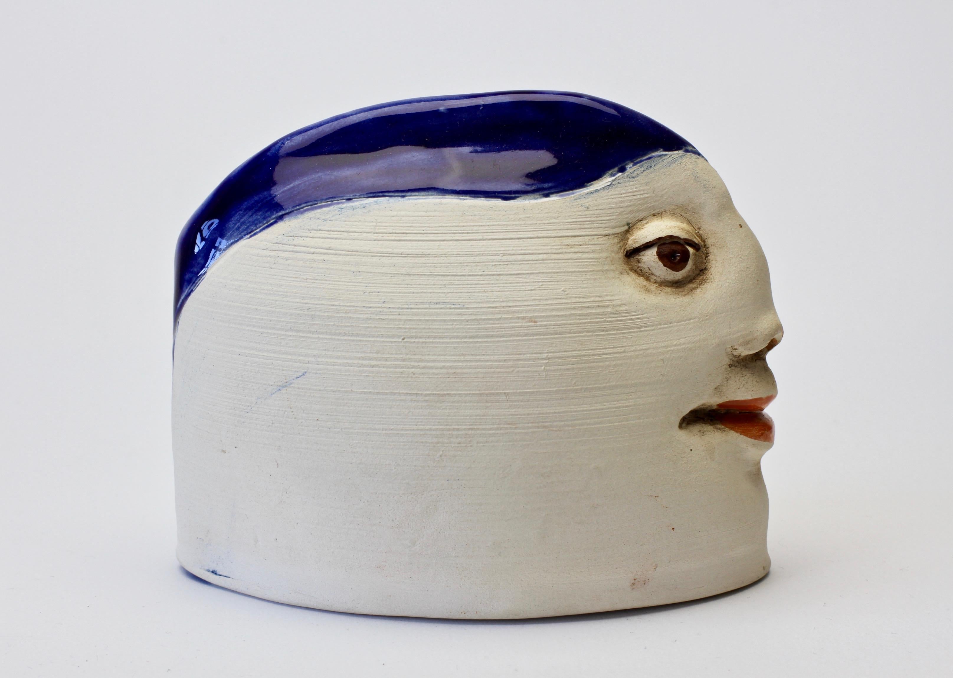 Unusual Quirky Vintage Hand Thrown Glazed Pottery Sculpture of a Head with Face  (Moderne der Mitte des Jahrhunderts)