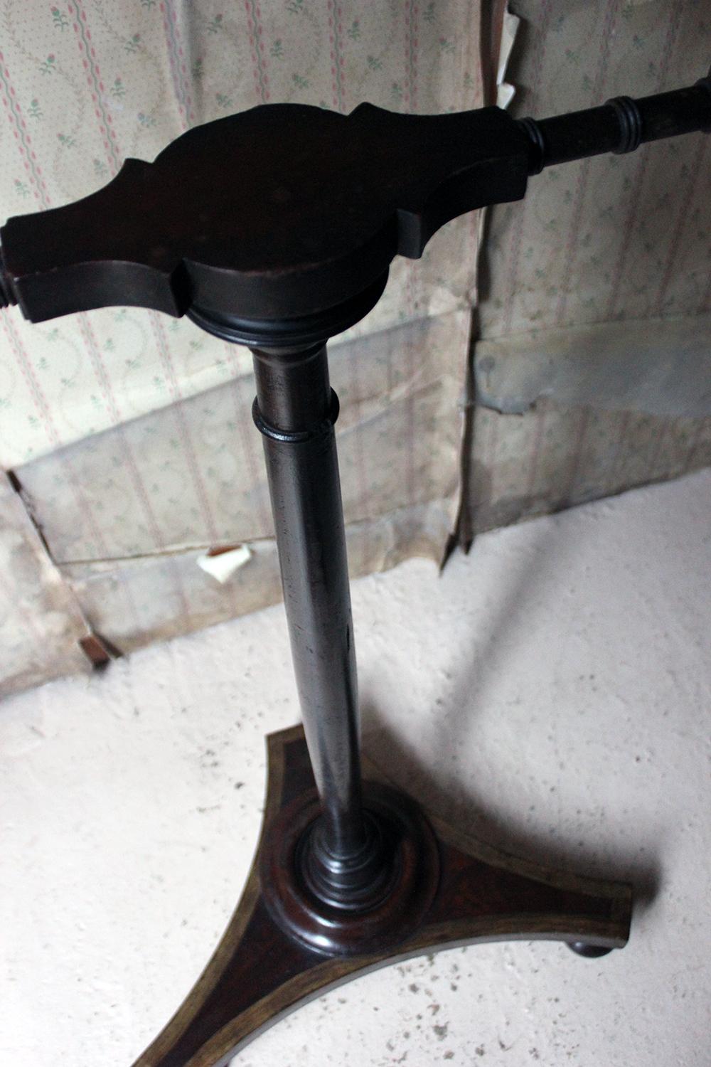 Unusual Regency & Later Mahogany Bird Perch Stand with Porcelain Cockatoo In Fair Condition In Bedford, Bedfordshire