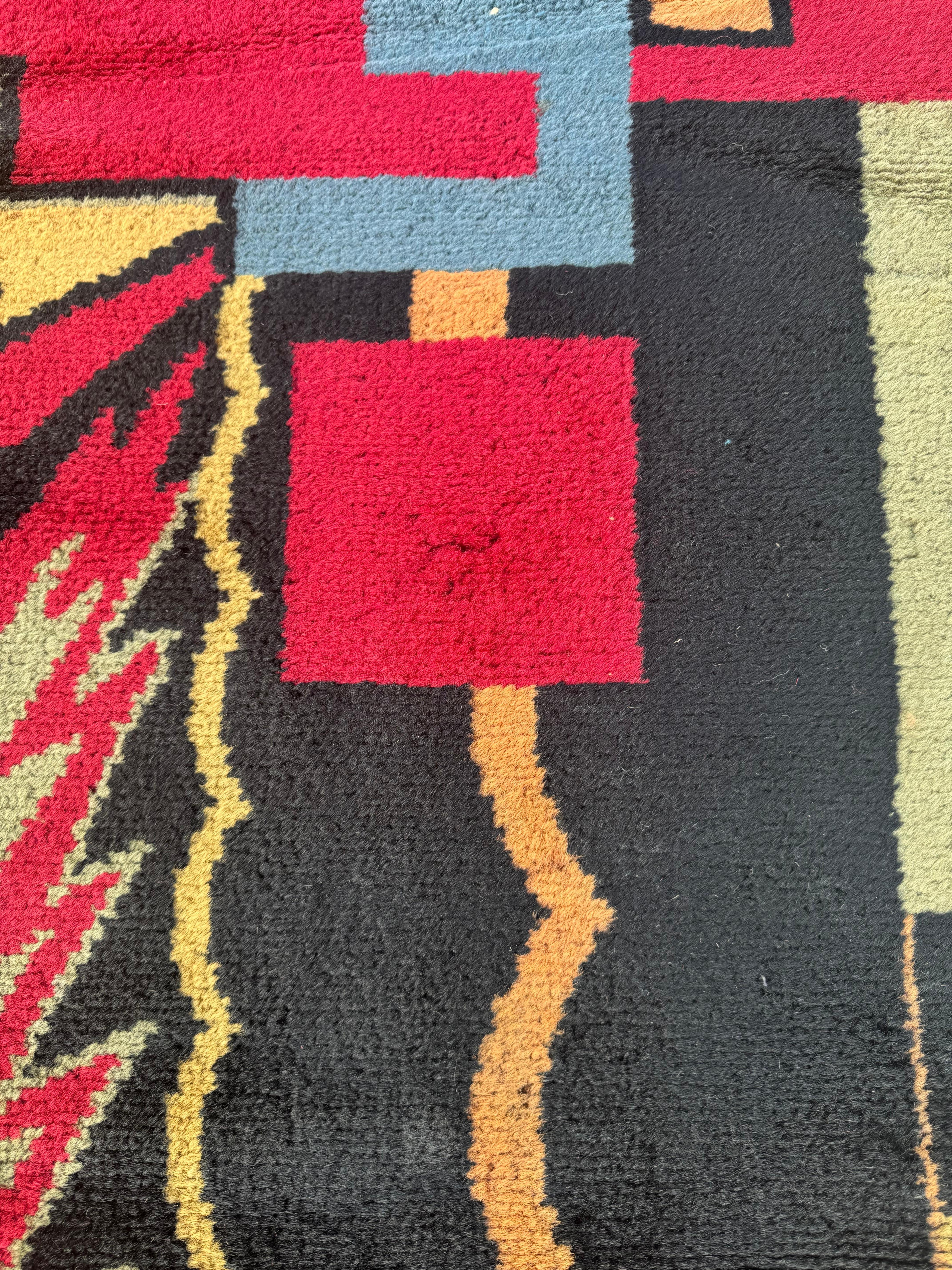 Unusual Room Size Indian Art Deco Rug.  9' x 13' For Sale 7