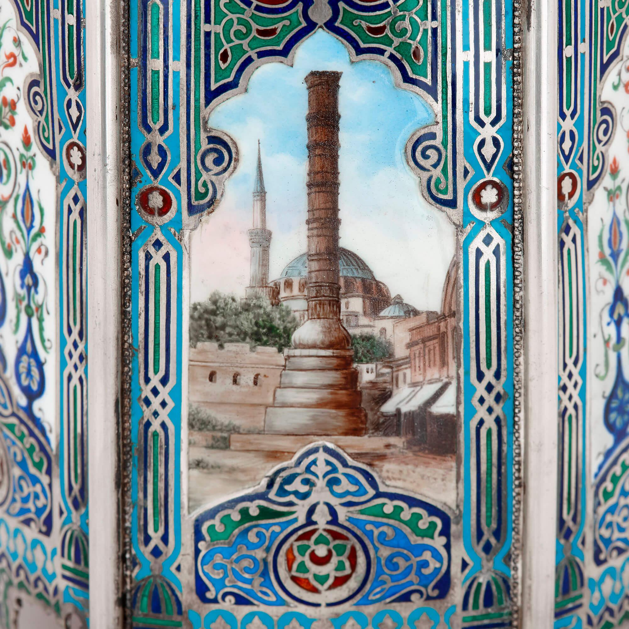 XIX secolo Insolito vaso islamico in argento e smalto di fabbricazione russa in vendita