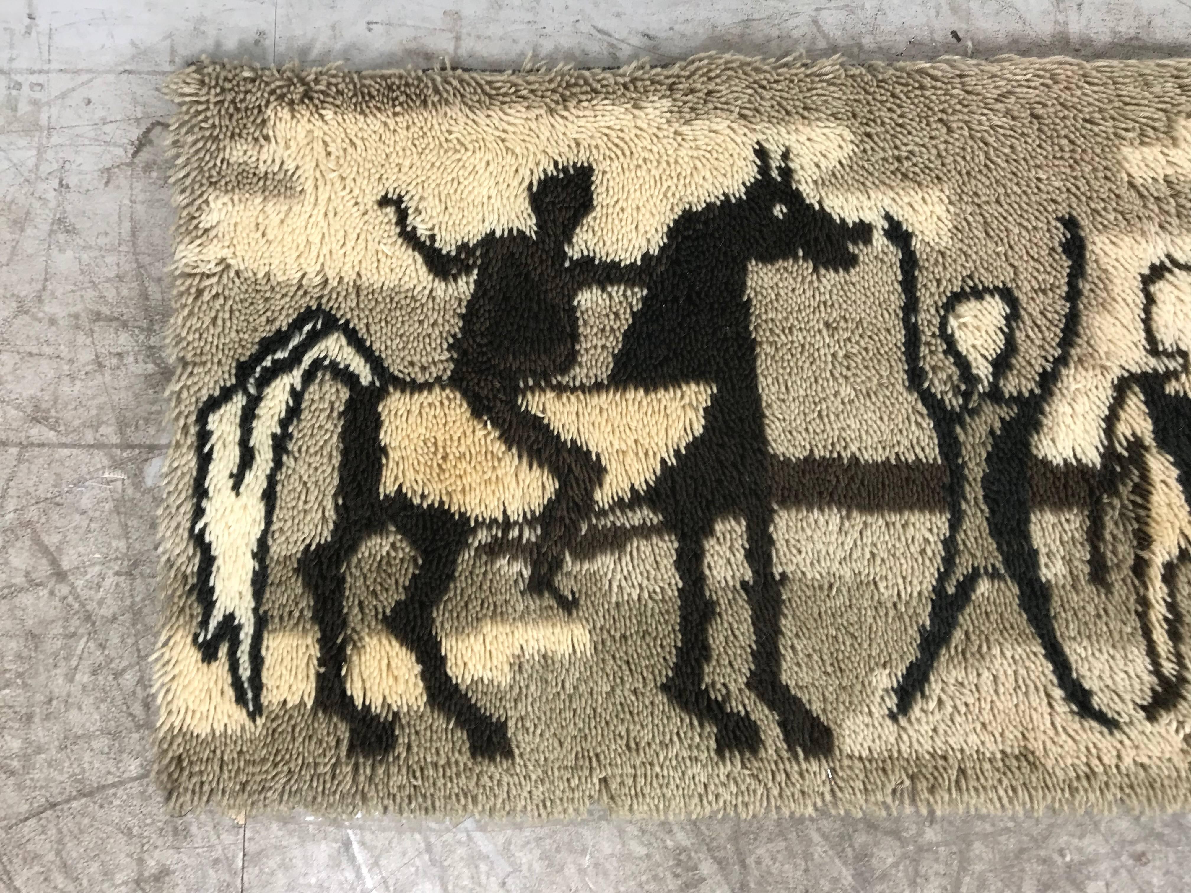 Unusual Rya Rug, Wall Hanging from Ege Taepper of Denmark In Excellent Condition For Sale In Buffalo, NY