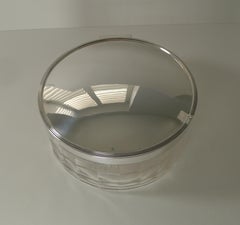 Inusual fuente escocesa de cristal tallado y plata con tapa c.1920