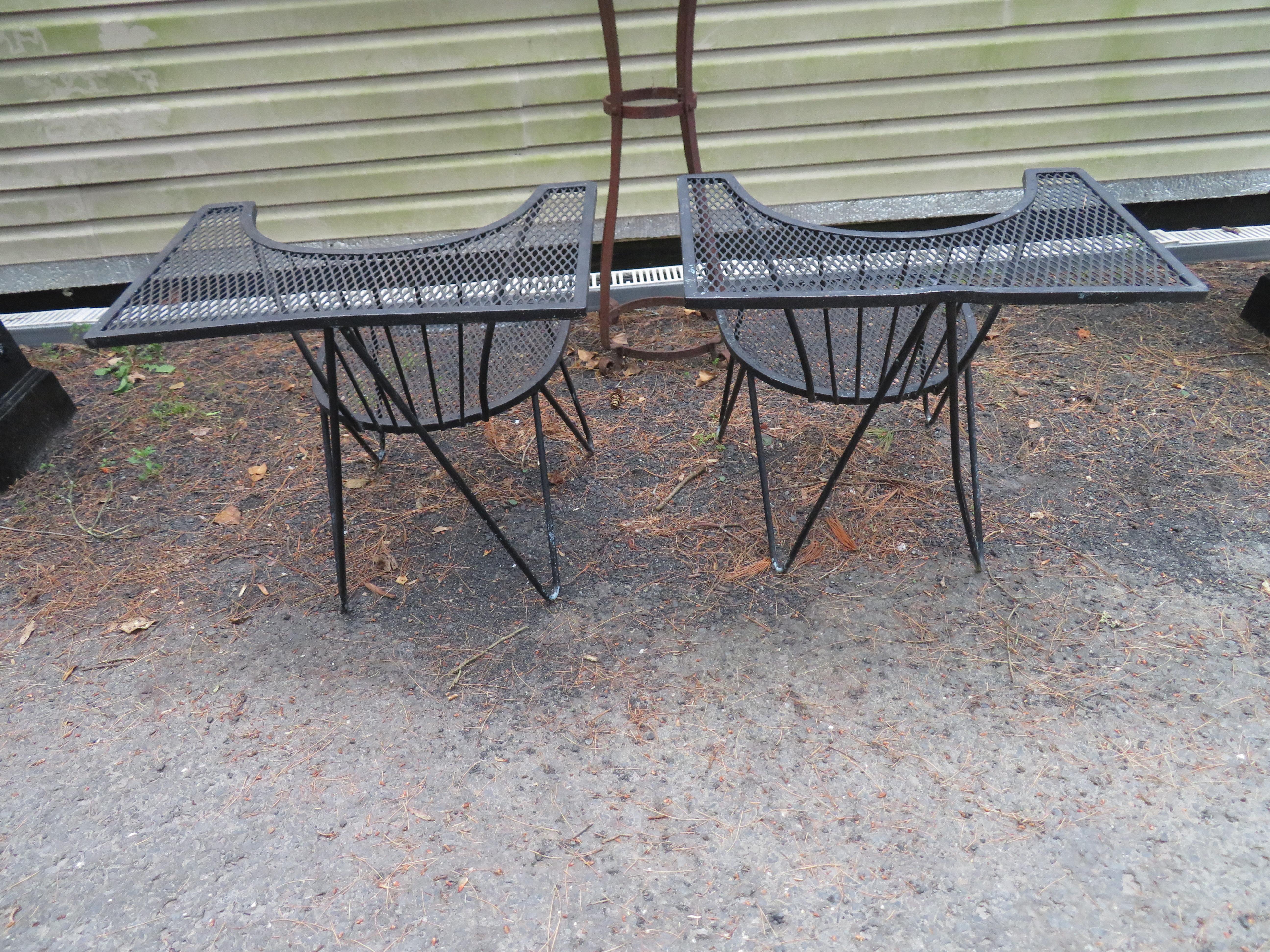 Américain Ensemble inhabituel de 4 chaises de patio géométriques Salterini Mid-Century Modern en vente