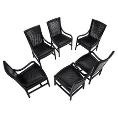 Ensemble inhabituel de 6 chaises de salle à manger en cuir noir tressé avec courroies Moderne du milieu du siècle dernier 