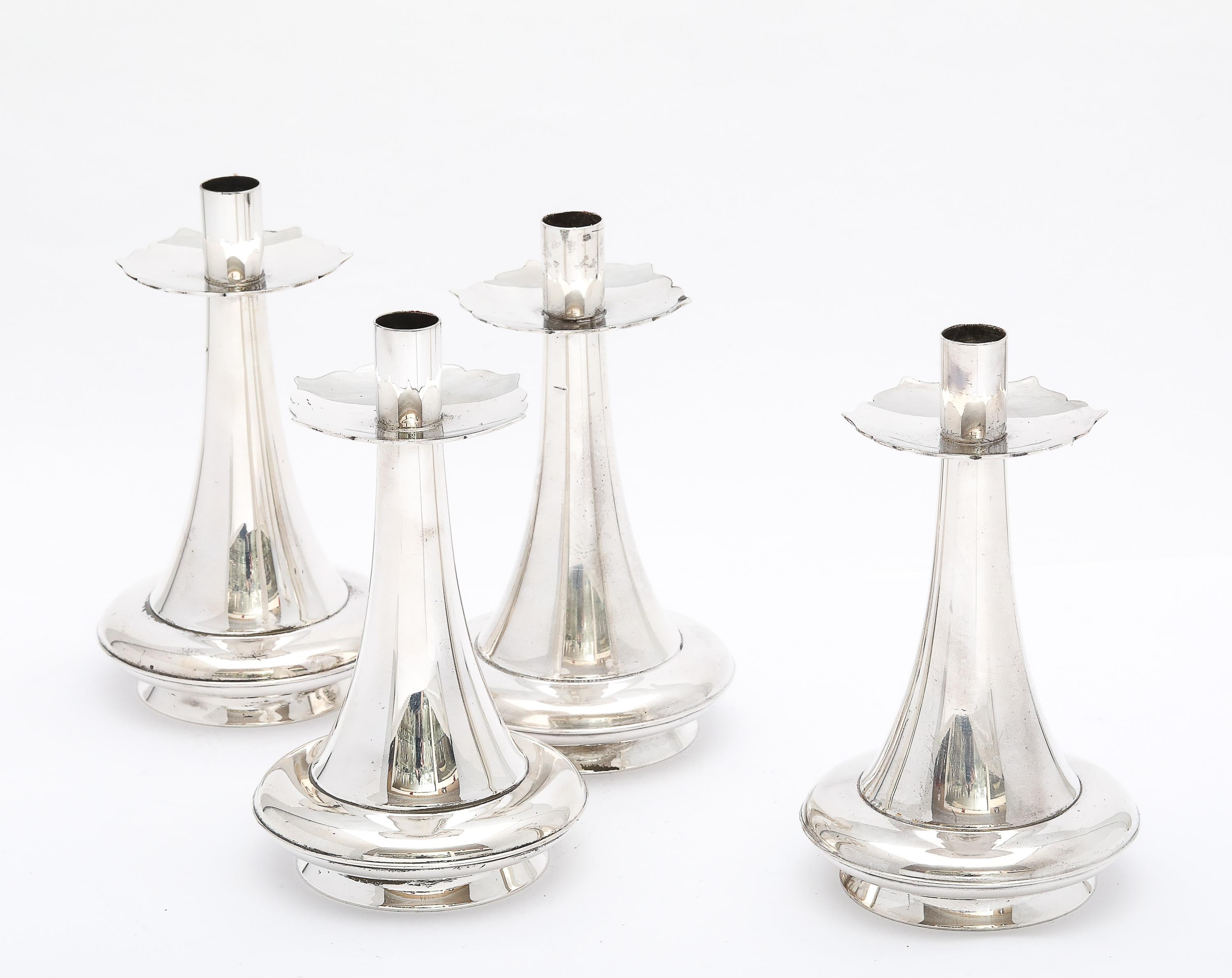 Unusual Set of Four Mid-Century Modern Sterling Silver Candlesticks by Gorham In Good Condition For Sale In New York, NY