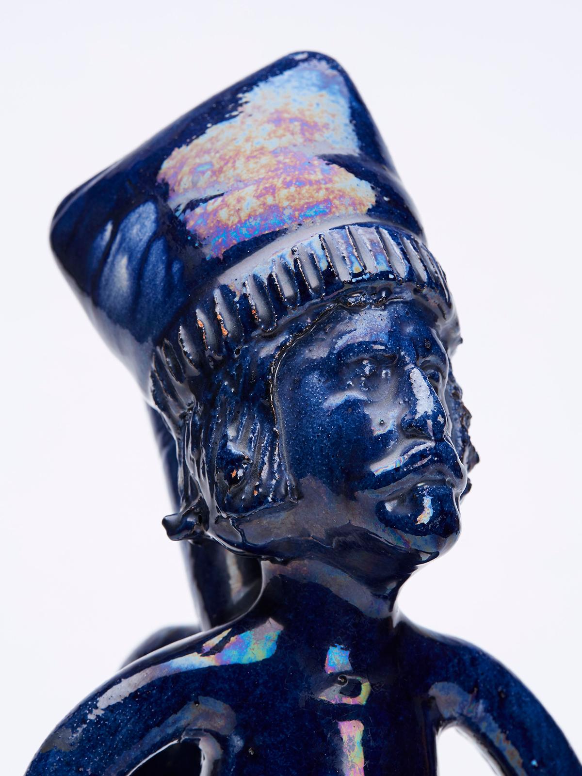 Inusual Aguamanil de Cerámica Esmaltada Figural Folkart Firmado Artes y manualidades en venta