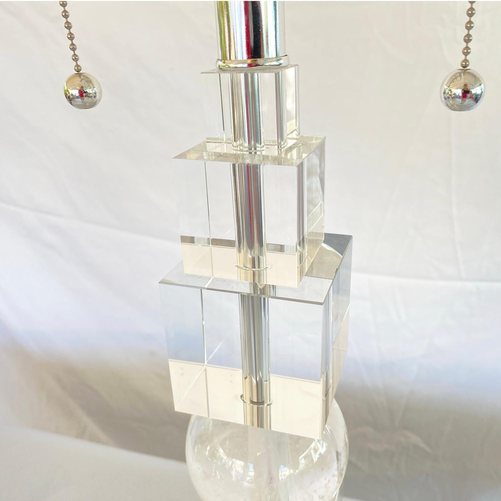 Unusual Single Lamp of Stacked Rock Crystal and Lucite For Sale 3