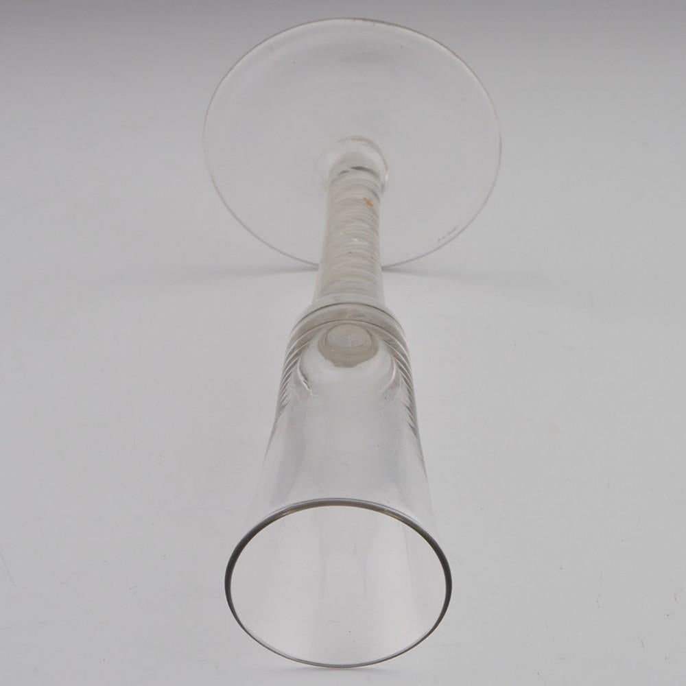 Cotton Twist Ratafia Glass c1760 In Good Condition For Sale In Tunbridge Wells, GB