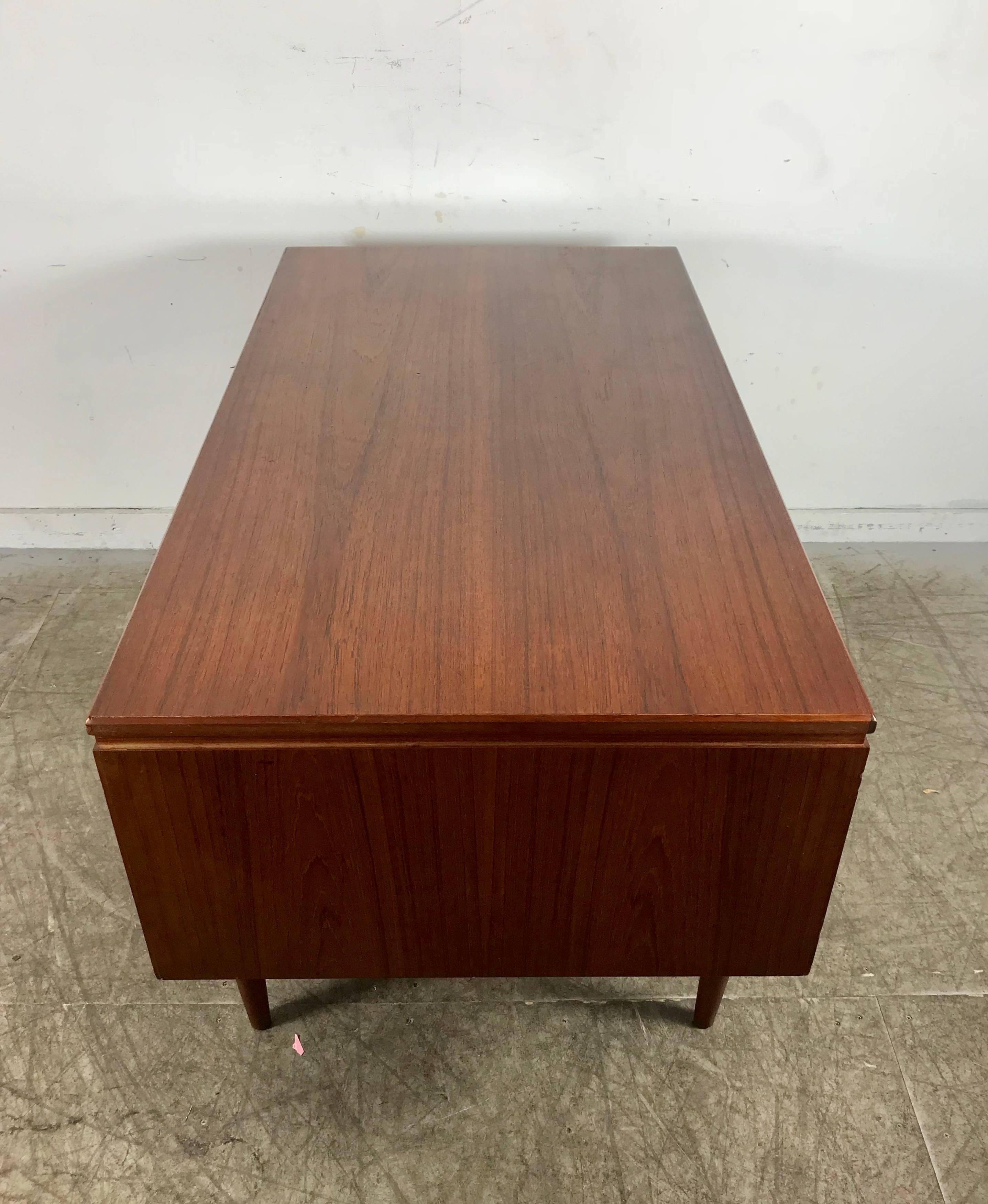 Unusual Six-Drawer Danish Desk with Front Storage Cubby by Gunni Omann In Good Condition In Buffalo, NY