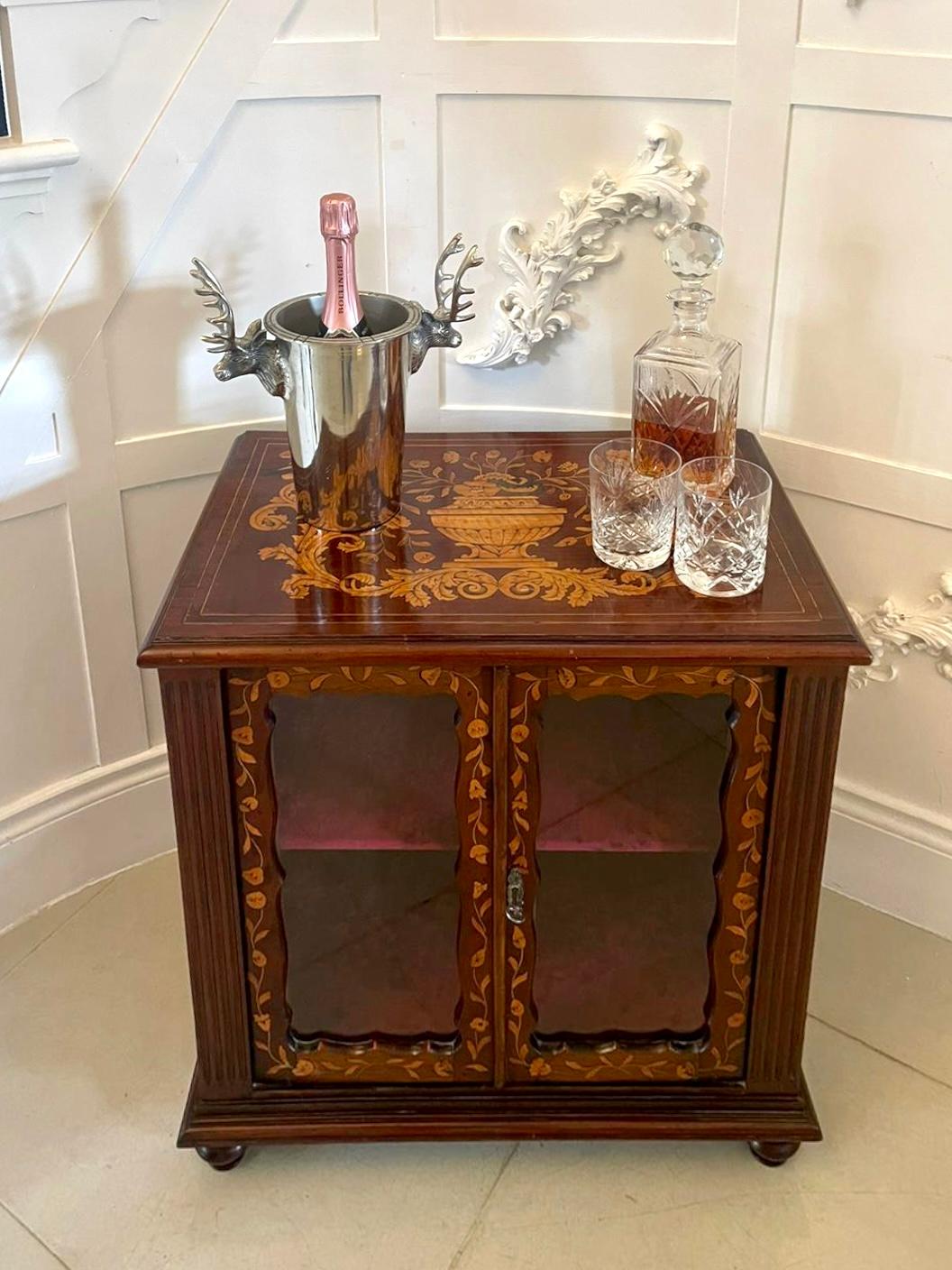 Unusual Small Antique Quality Mahogany Marquetry Inlaid Display Cabinet In Good Condition For Sale In Suffolk, GB