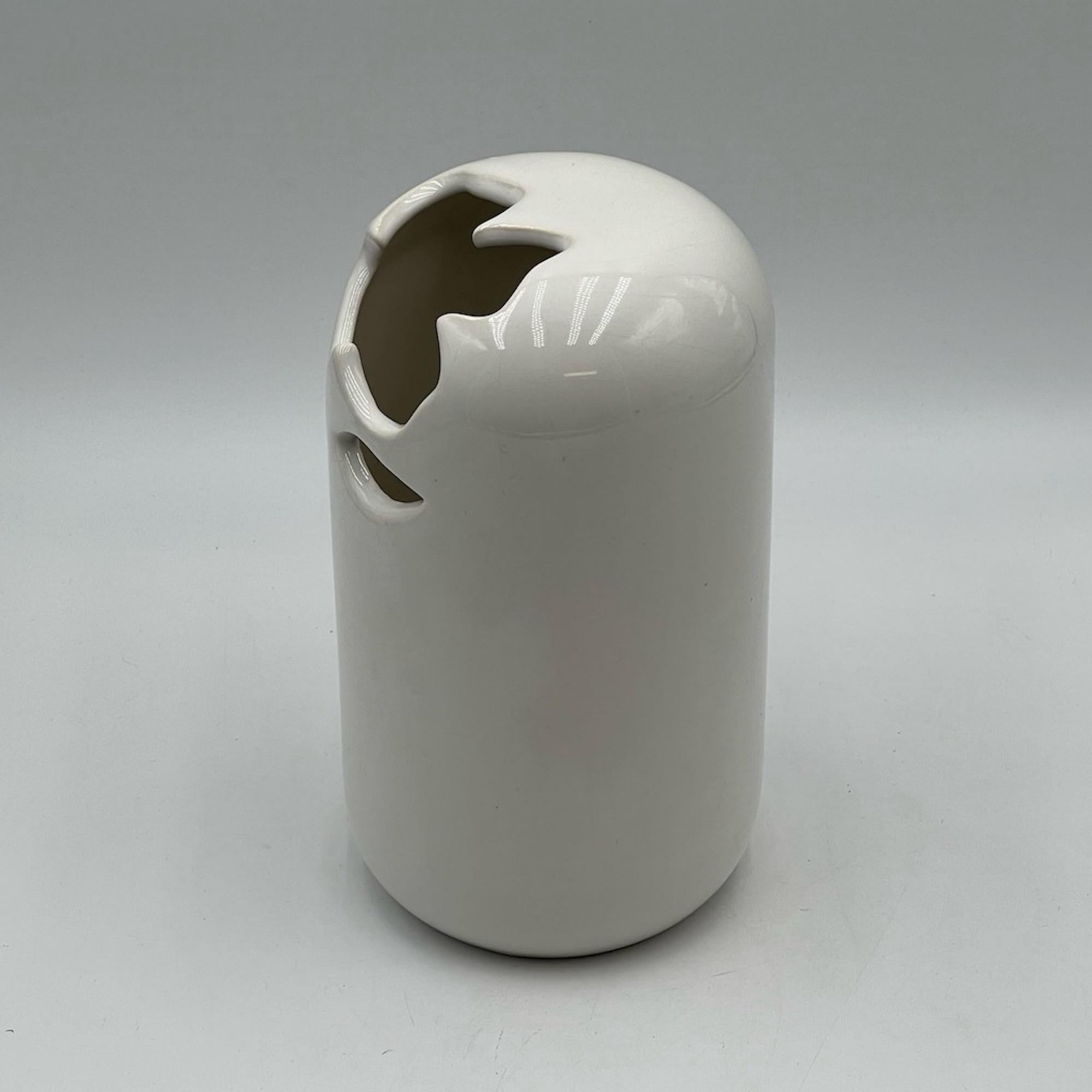 Unusual Space Age Ceramic Vase by Gabbianelli, Italy, 1970s For Sale 3