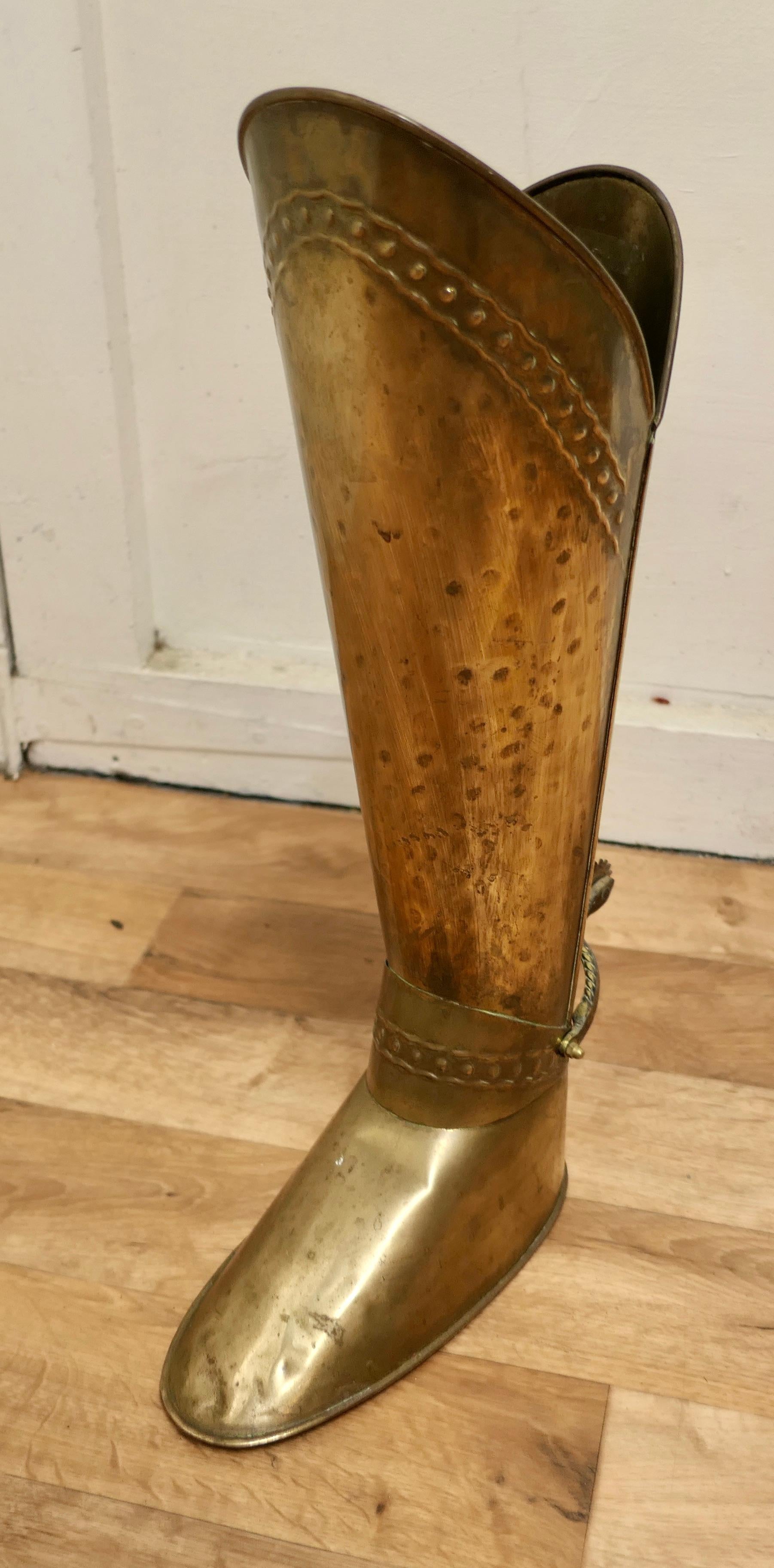 Unusual Stick Stand in the Form of a Brass Boot In Good Condition For Sale In Chillerton, Isle of Wight