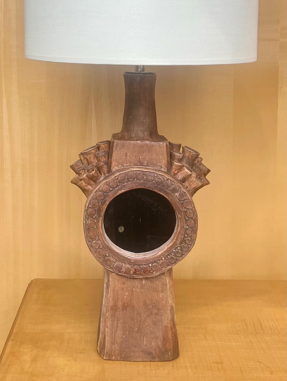Lámpara de mesa inusual de gres, al estilo de La Borne Potters, Francia años 60 Moderno de mediados de siglo en venta