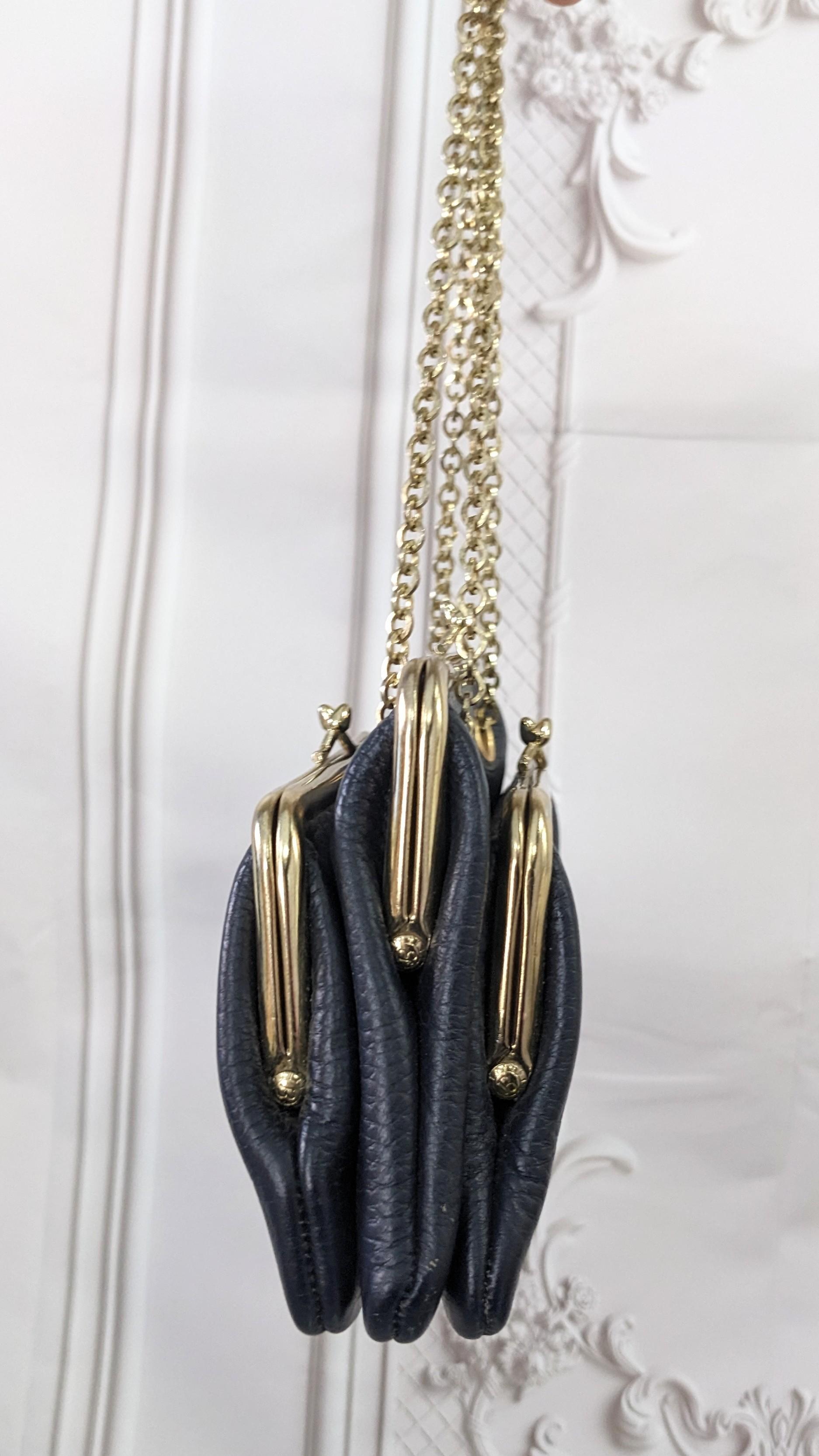 Sac inhabituel à triple serrure à baiser en cuir marbré en vente 4