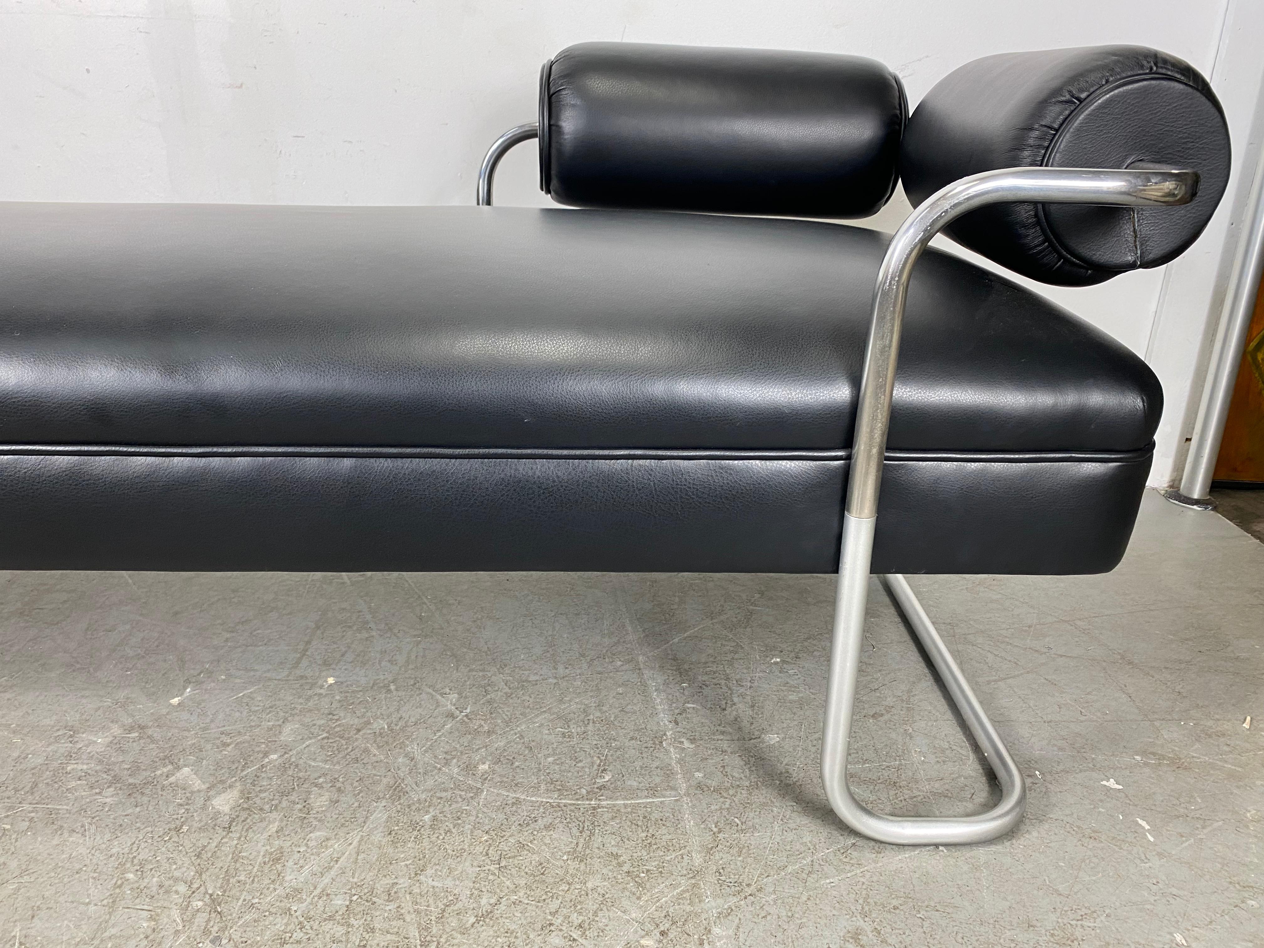 Unusual Tubular Chrome and Leather Bauhaus Chaise Lounge / Daybed 1
