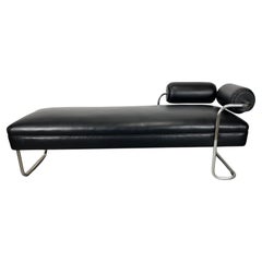 Unusual Tubular Chrome and Leather Bauhaus Chaise Lounge / Daybed