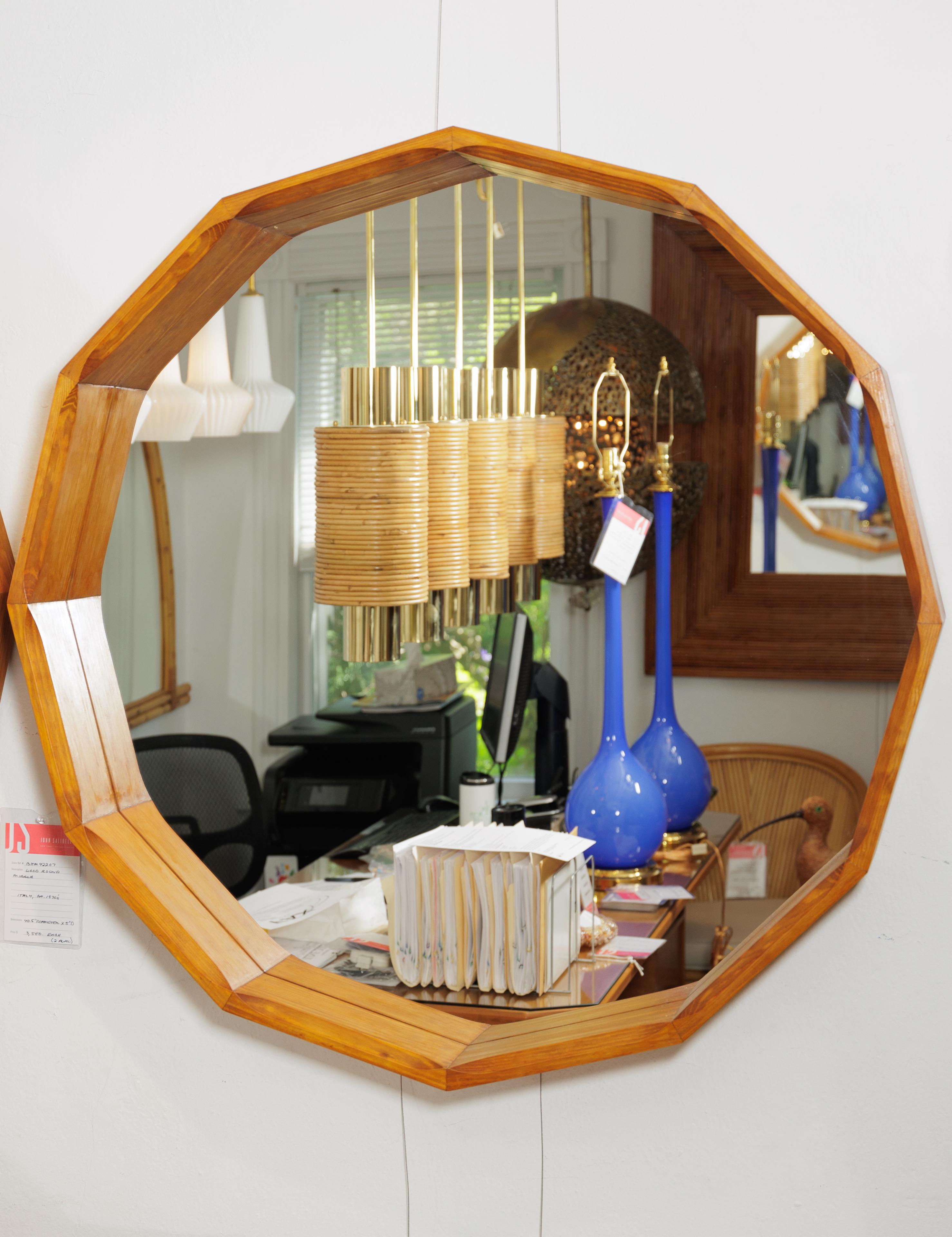 Miroir rond inhabituel à douze sections entourées de Wood en vente 1