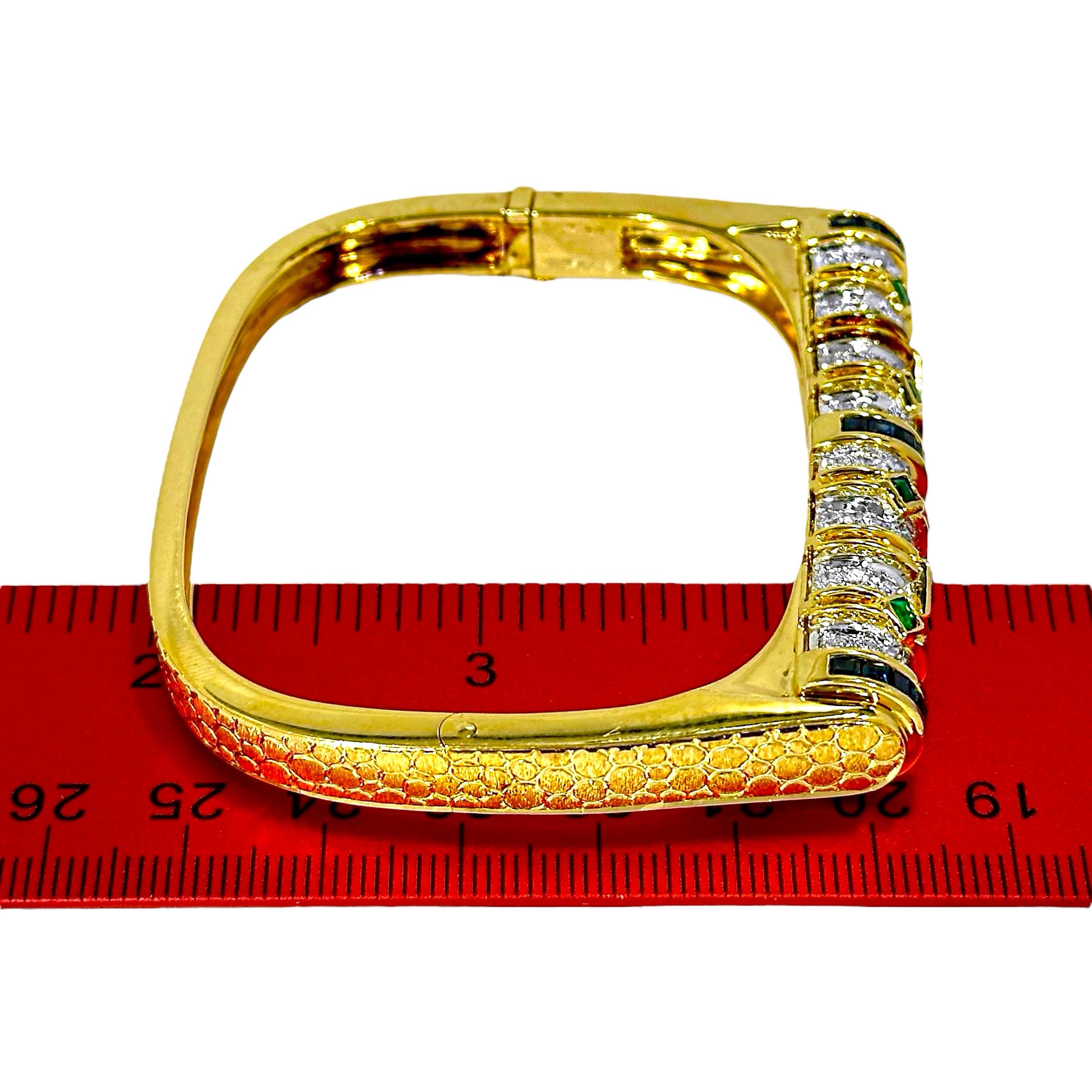 Bracelet jonc inhabituel en or jaune 18 carats en forme de U avec diamant, rubis, saphir et émeraude 5