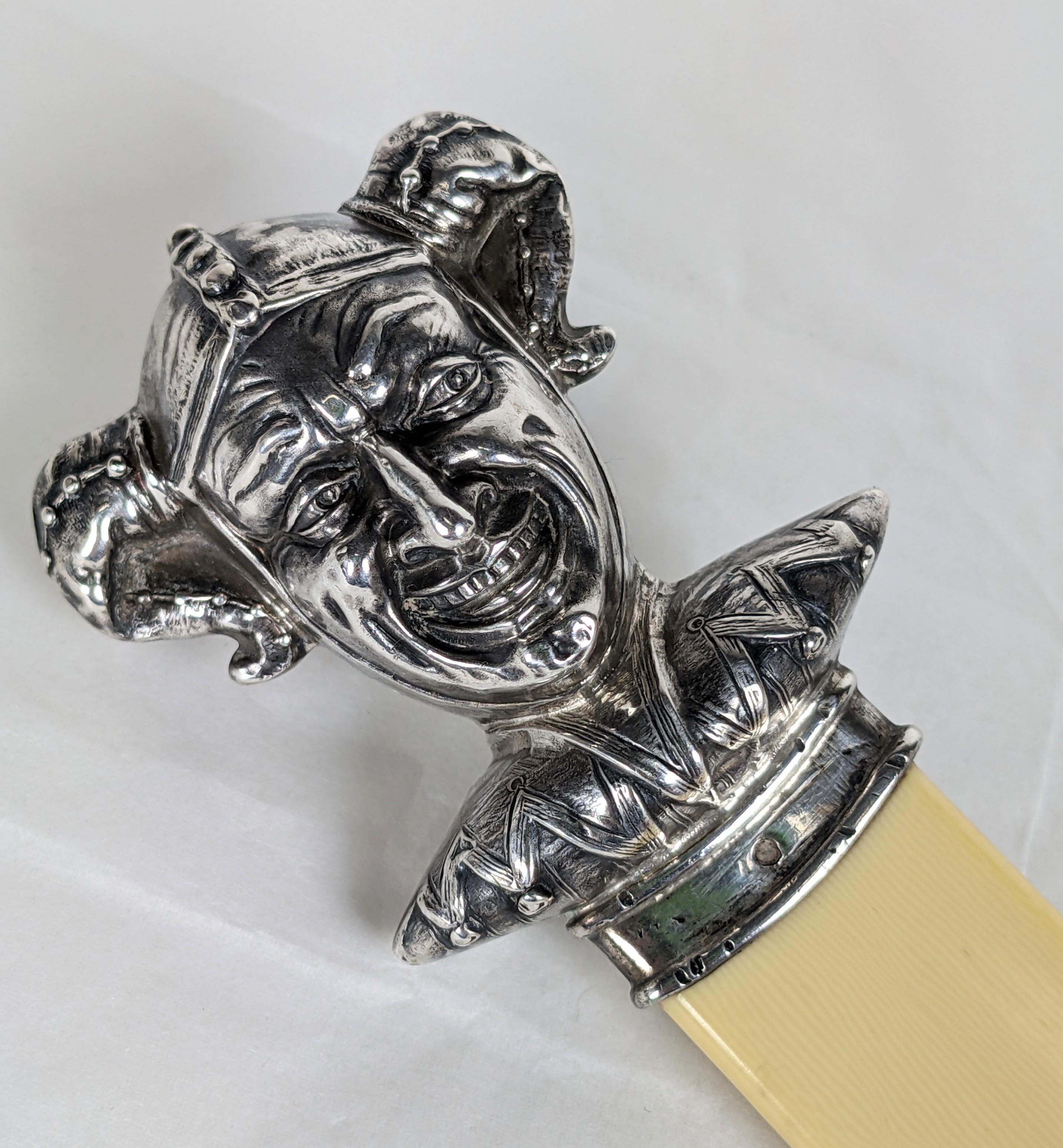Ungewöhnlicher Brieföffner der Gebrüder Unger aus Sterling Jester (Frühes 20. Jahrhundert) im Angebot