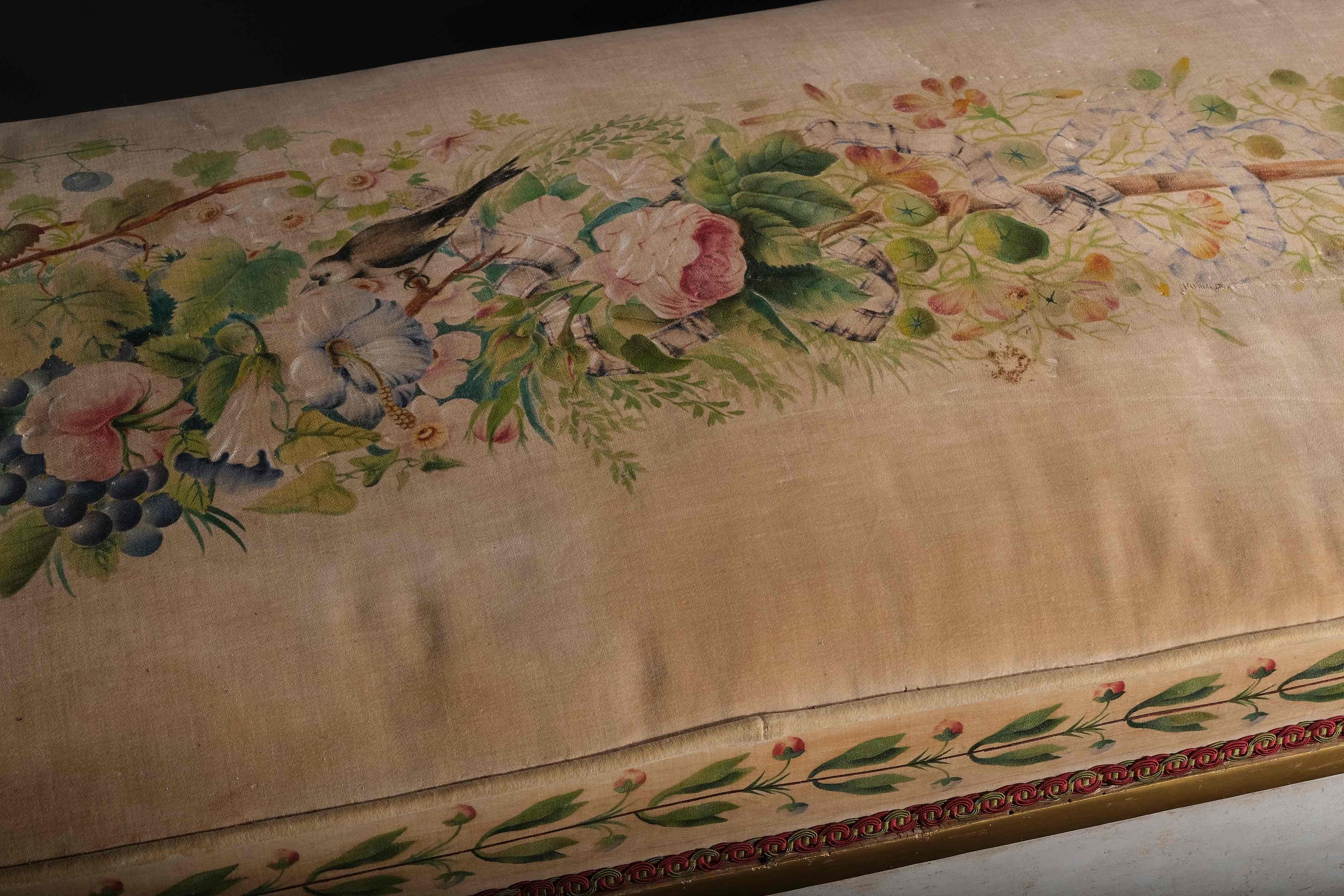 Inusual banco tapizado con decoración en relieve en tres lados, Italia XIX Madera en venta