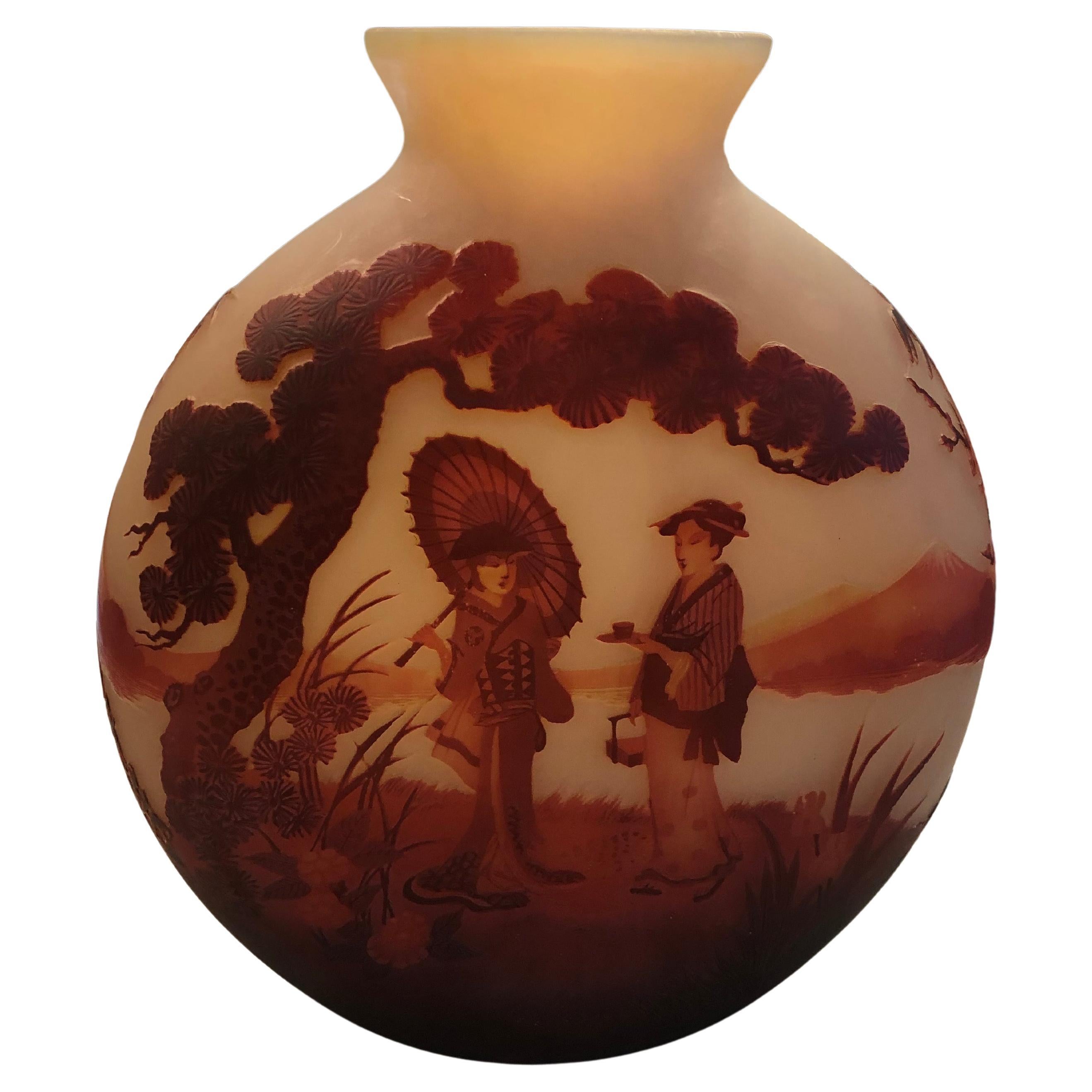 Ungewöhnliche Vase, Muller Fres Luneville, Stil: Jugendstil, Art Nouveau, Freiheit