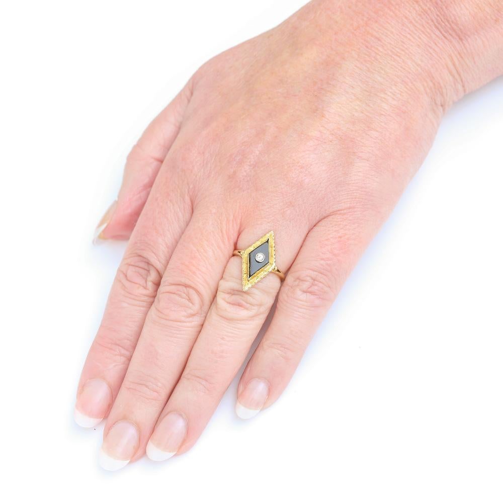 Unusual Victorian 18 Karat Yellow Gold Onyx and Diamond Navette Ring, circa 1880 For Sale 4
