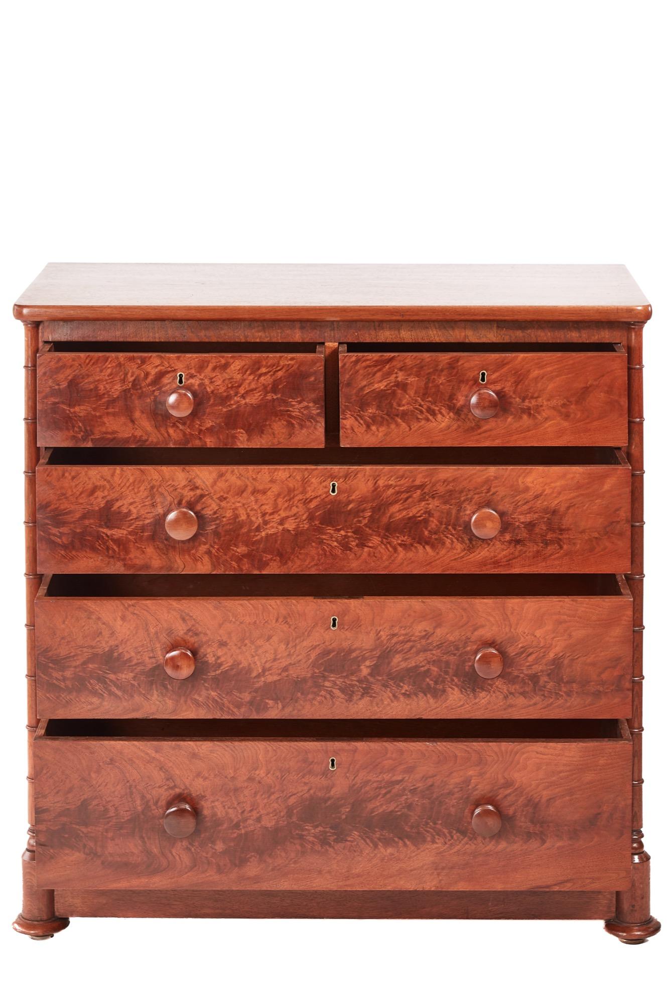 Unusual and outstanding 19th century Victorian antique walnut chest of drawers with an attractive walnut top, it boasts 2 short and 3 long drawers all with original turned knobs, Unusual elegant turned columns to the side supported by a plinth base
