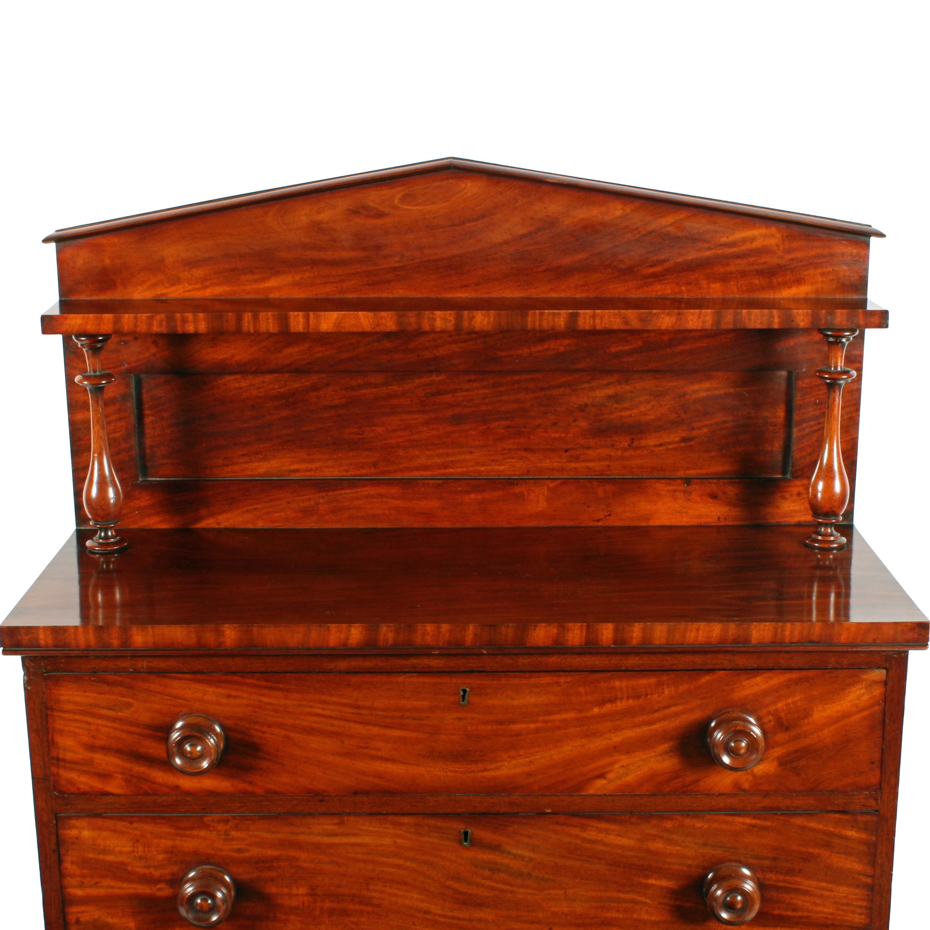 Unusual Victorian Mahogany Chest In Good Condition For Sale In Newcastle Upon Tyne, GB