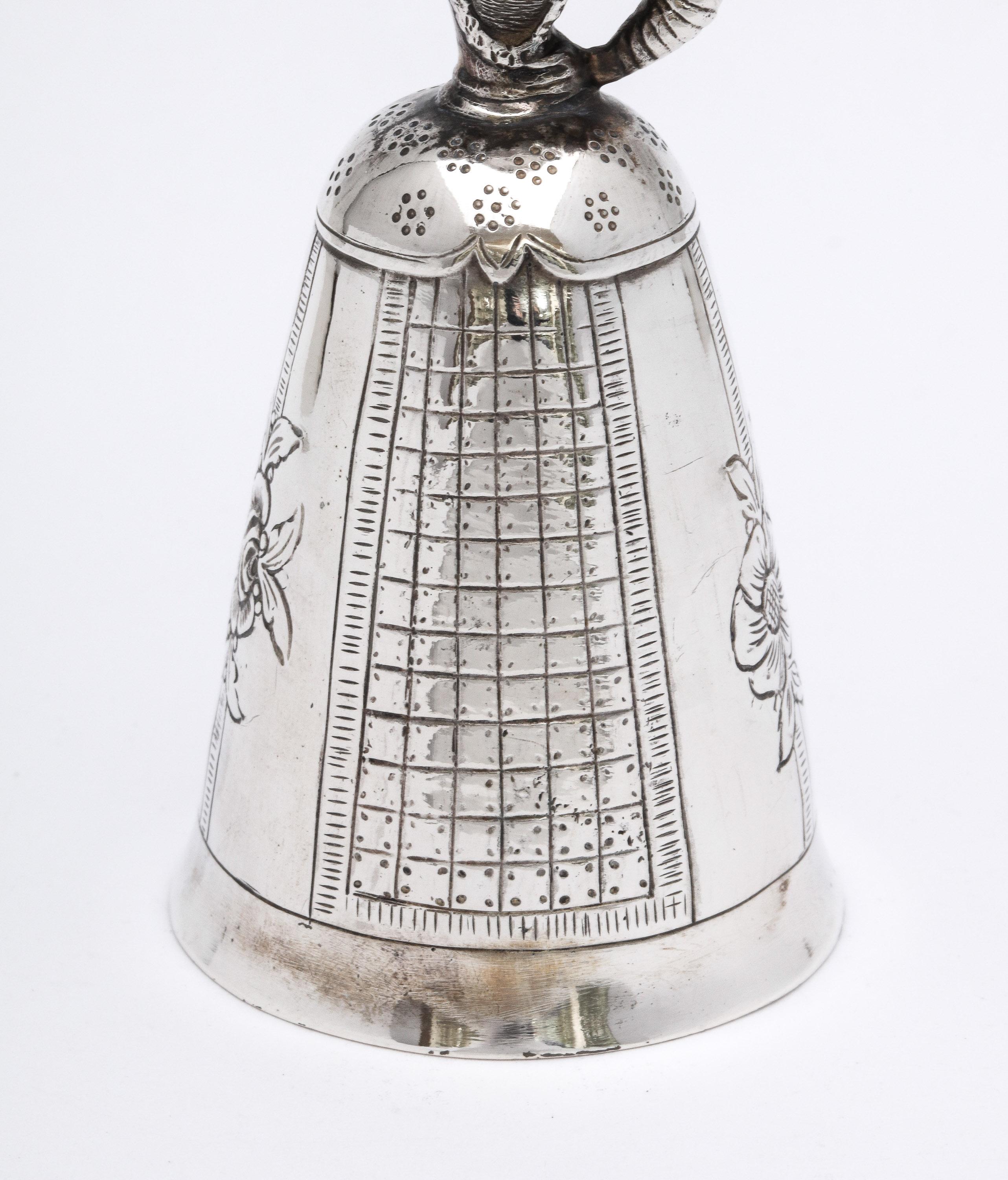 Unusual Victorian Period Hanau Continental Silver (.800) Wager Cup-Form Bell In Good Condition In New York, NY