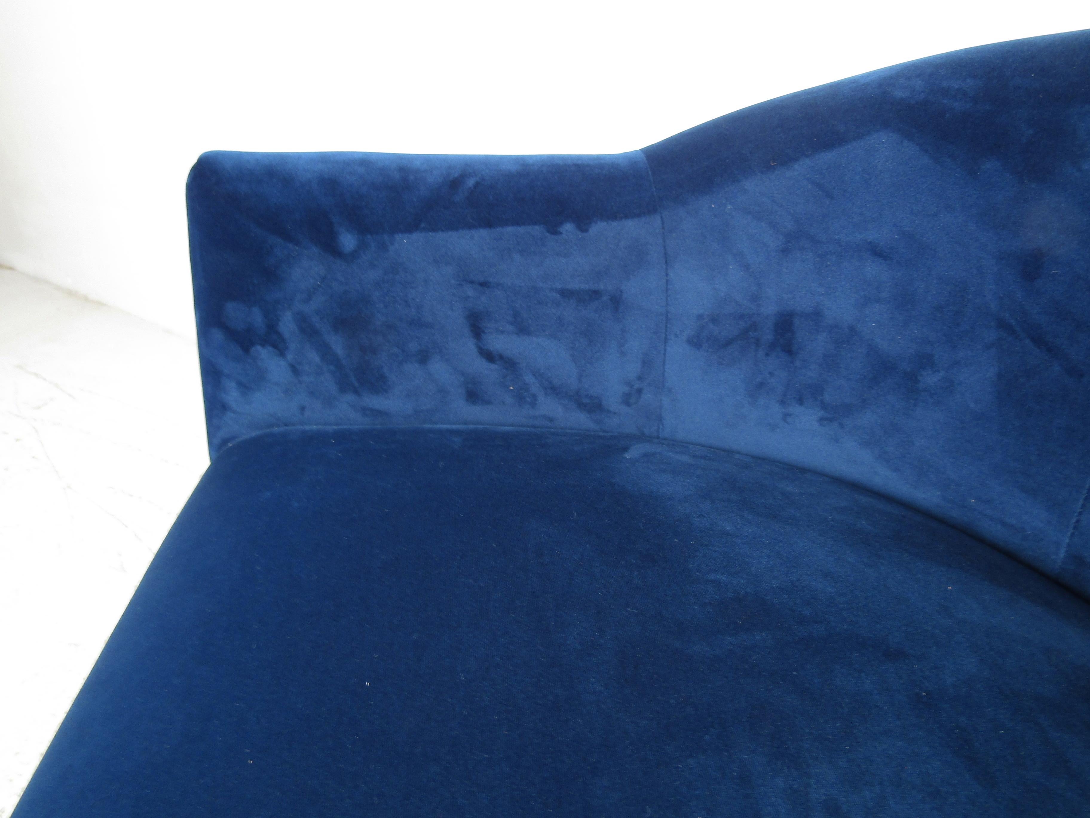Unusual Vintage Cantilever Blue Lounge Chair For Sale 4