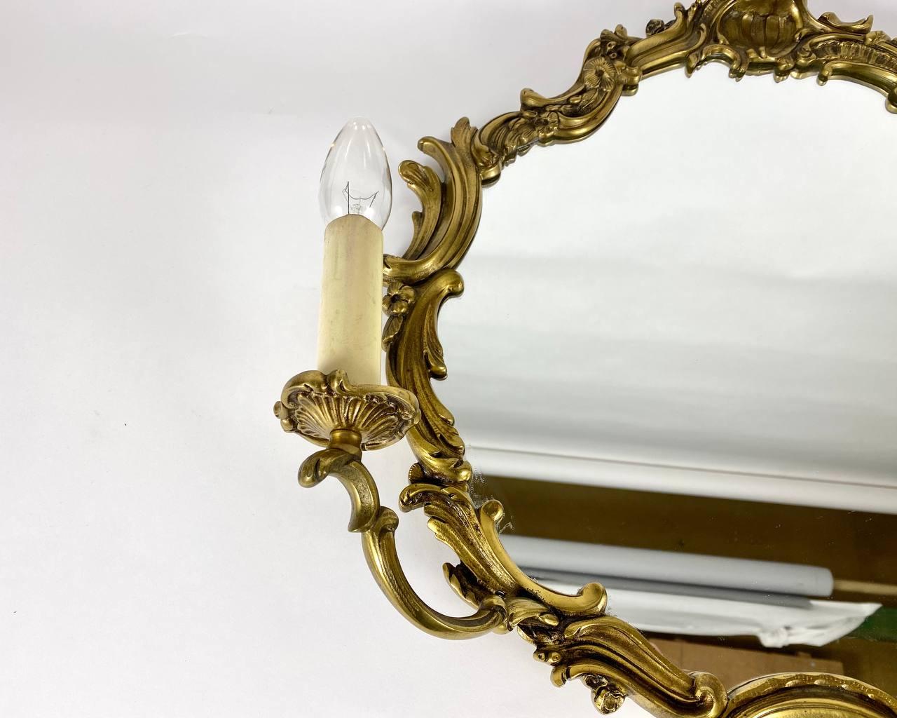 Unusual Vintage Mirror with Two Sconces Brass Framed Wall Mirror In Excellent Condition For Sale In Bastogne, BE