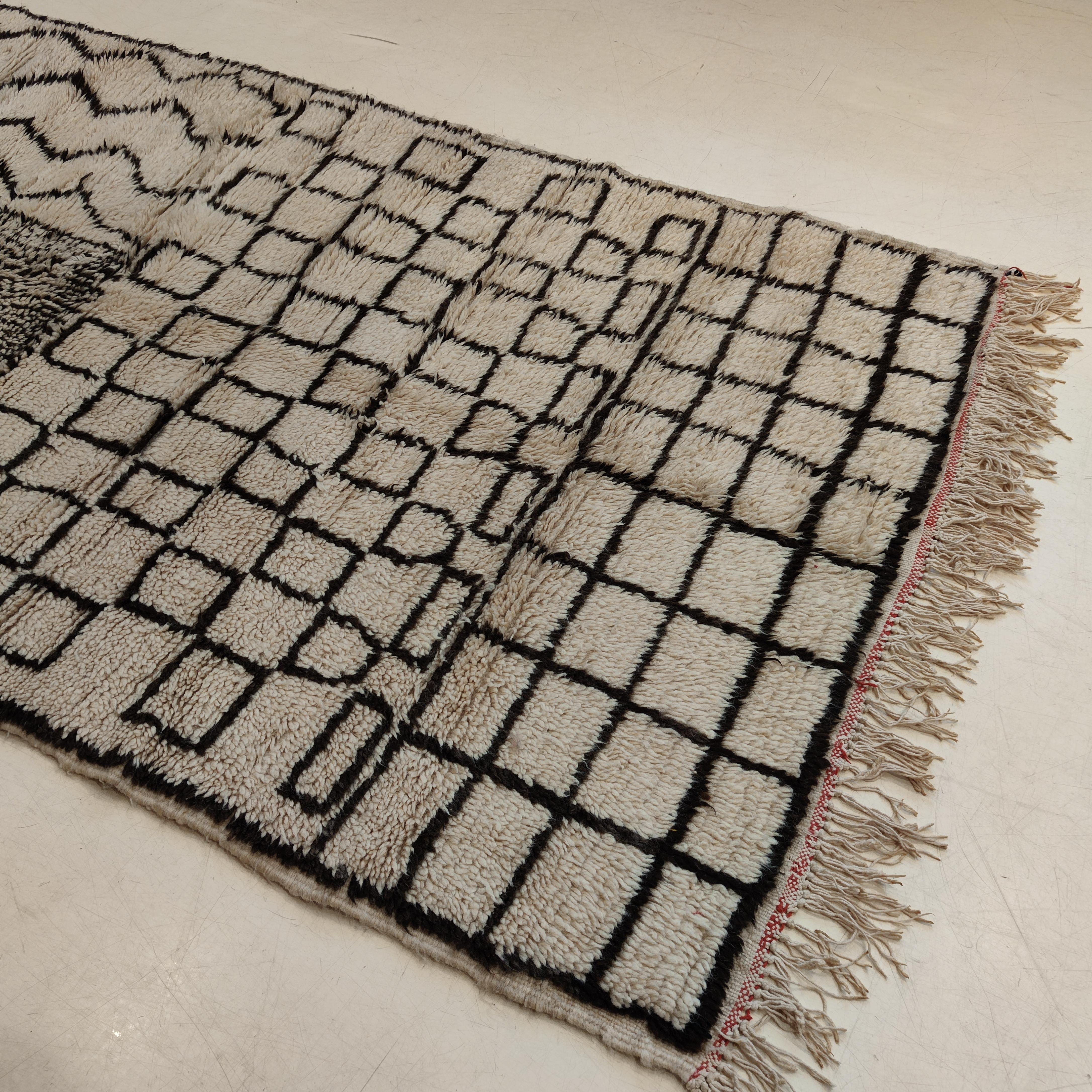 Unusual Vintage White Ground Azilal Moroccan Berber Prayer Rug For Sale 2