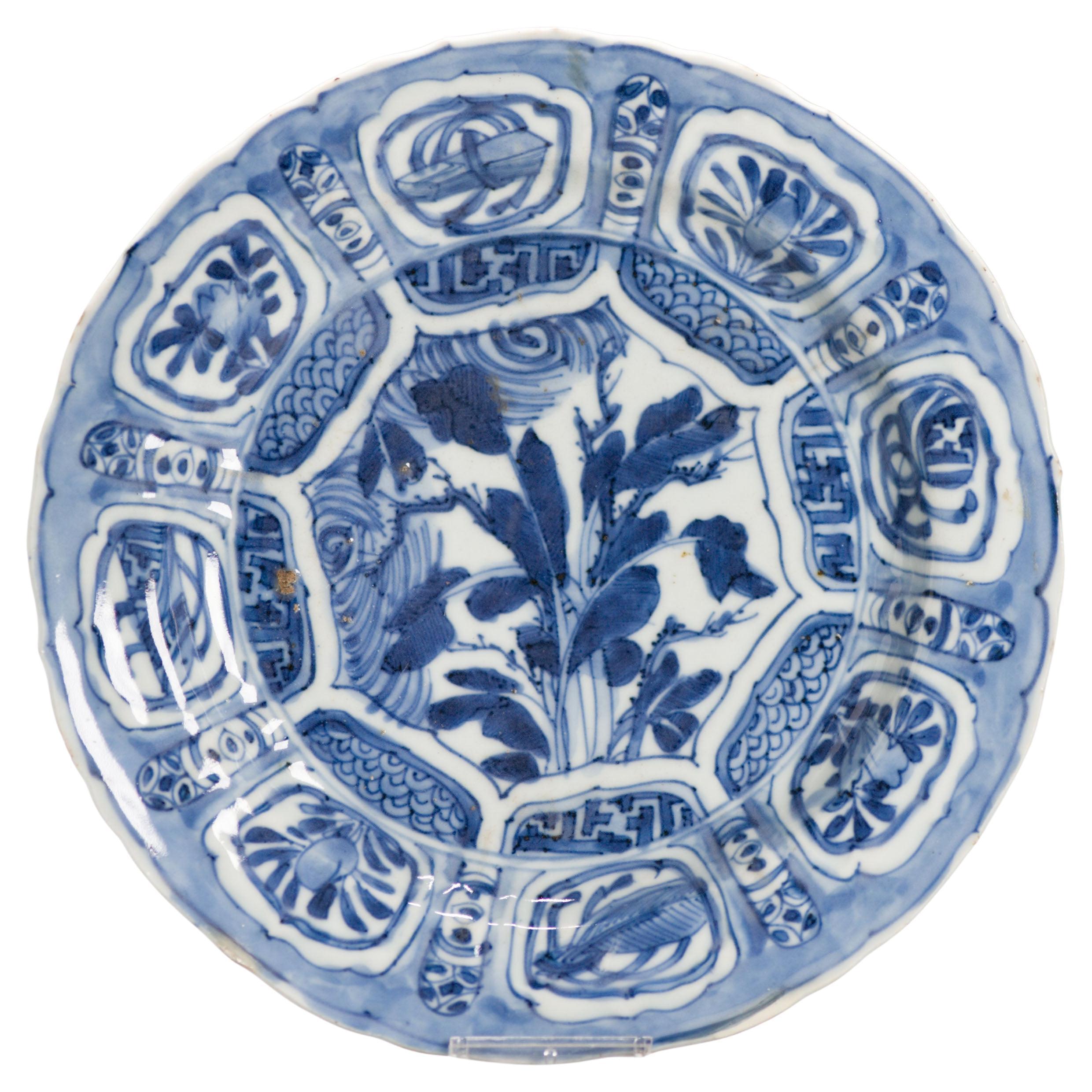 Unusual Wanli Antique Ming Period Chinese Porcelain Kraak Floral Objects Plate