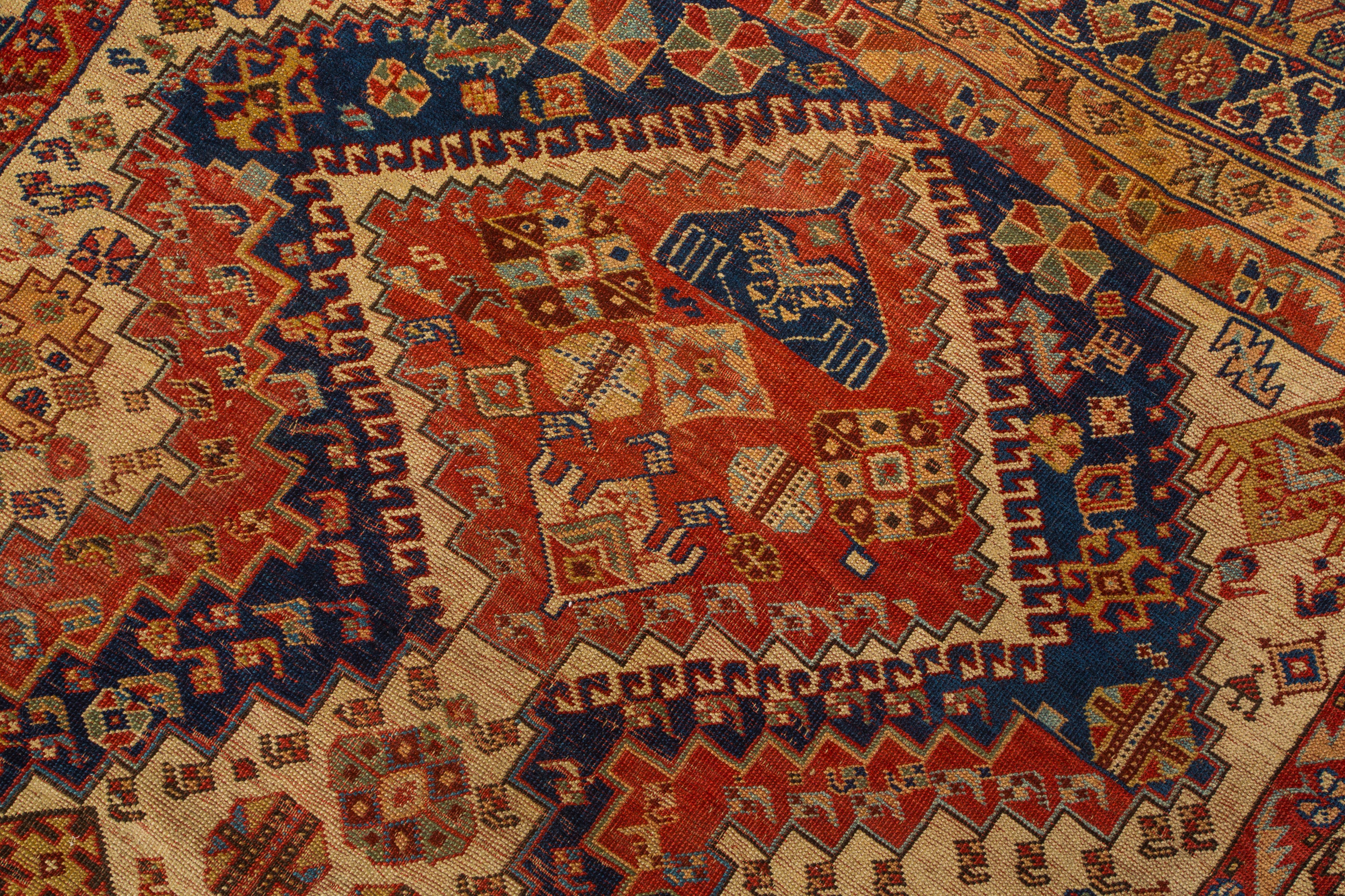 Tissage Tapis tribal ancien Qashqai 1870 exceptionnellement raffiné en vente