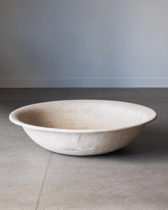 Unusually large Willy Guhl planter for Eternit. Ca 1960s Switzerland.