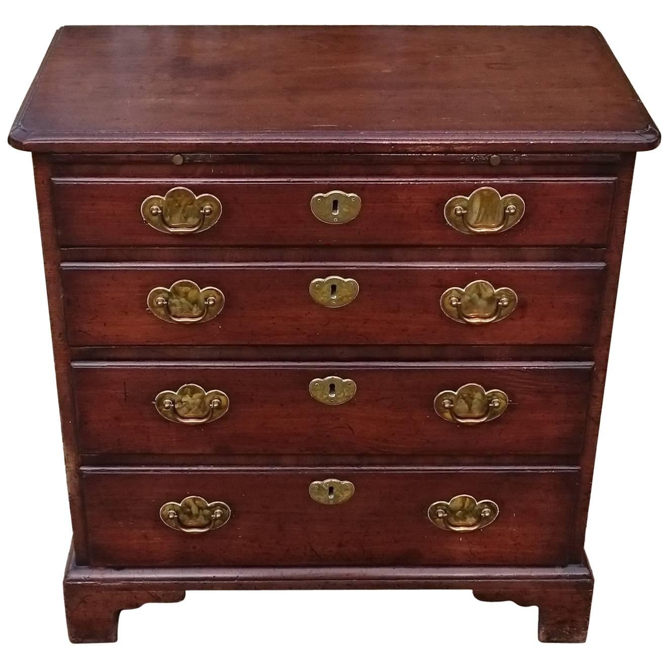 Unusually Small 18th Century George III Mahogany Bachelor's Chest of Drawers For Sale